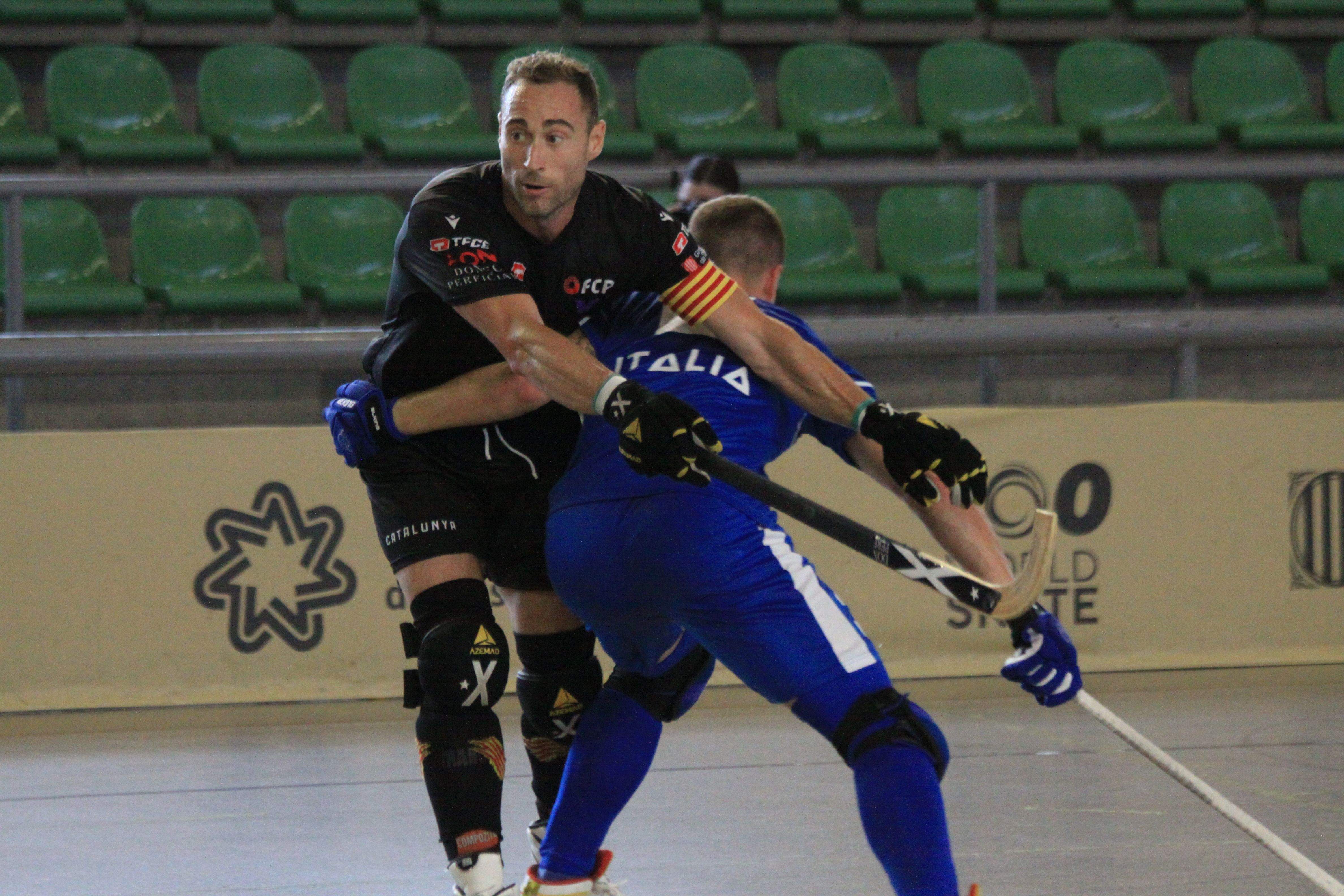 Marc Coy, a l'esquerra, en el partit per la tercera posició a la Golden Cat 2025. Foto: Laia Jubany