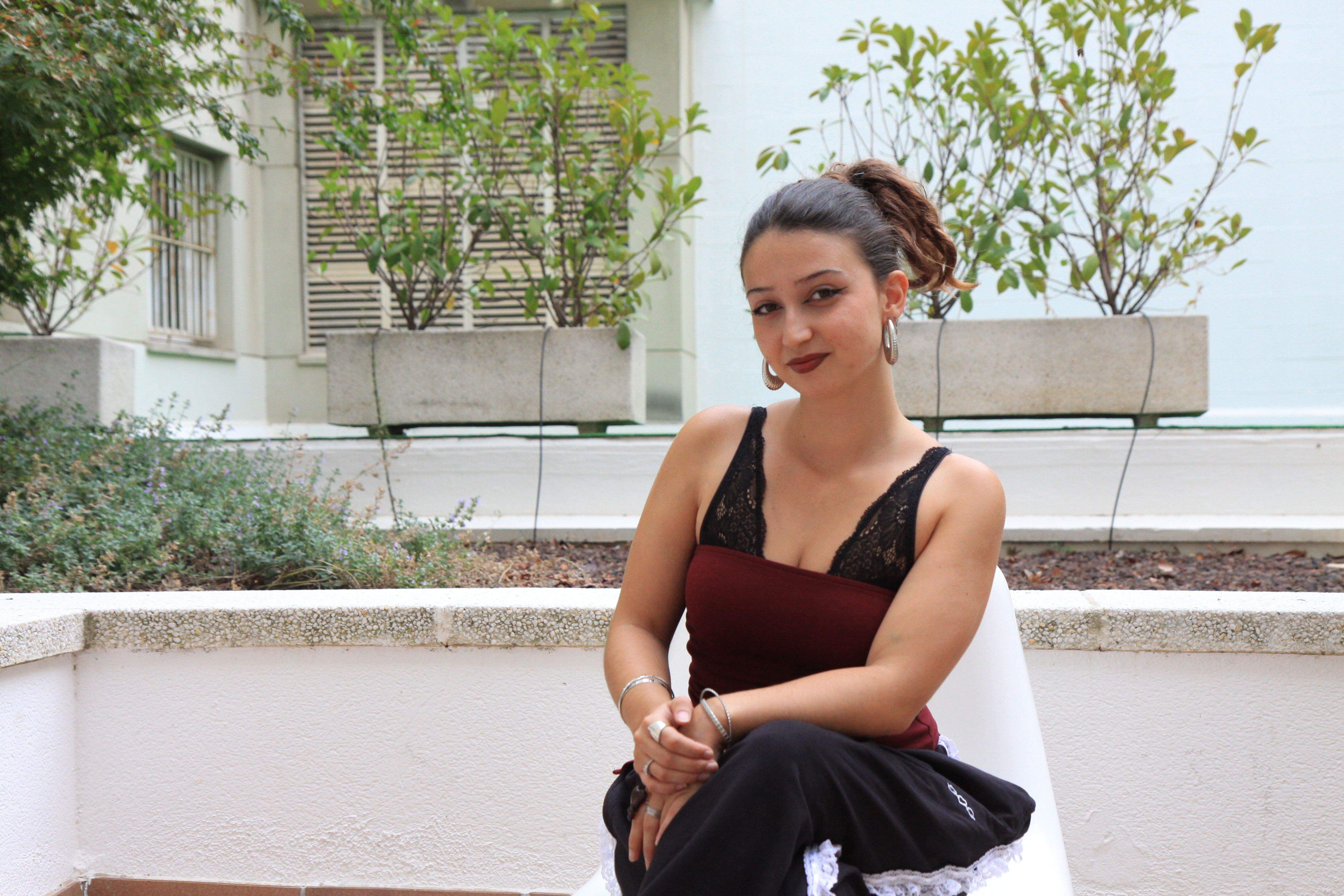 L'artista Samy Oaks, Sam fora de l'escenari i pels amics, entre les finalistes per entrar a l'Acadèmia d'OT. FOTO: Laia Jubany 