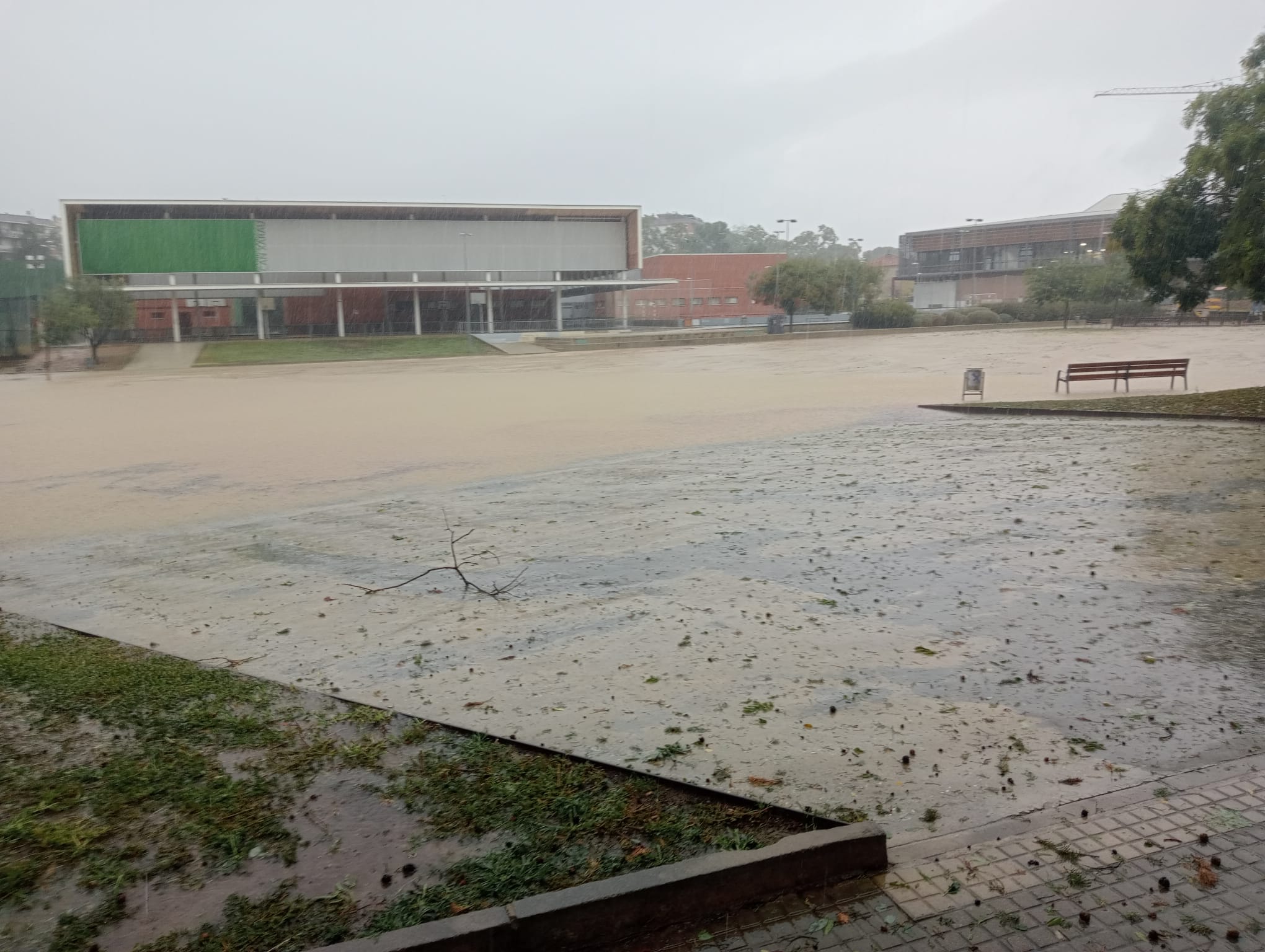 La forta tempesta deixa el parc Xararau inundat. FOTO: Cedida