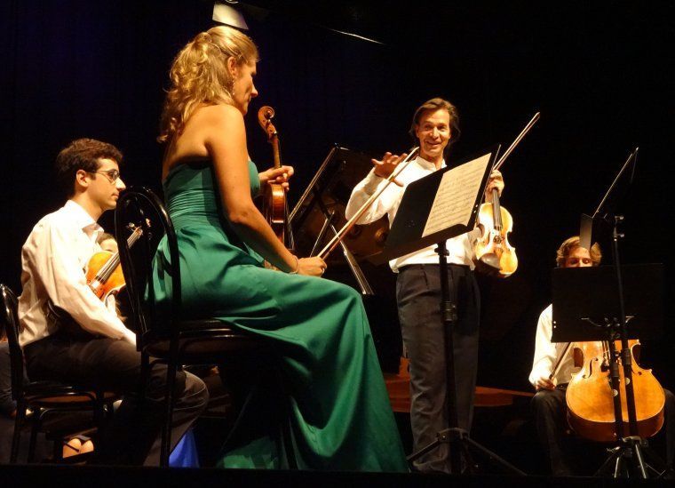 L'Orquestra de Cambra estrena temporada al teatre de l'Ateneu. FOTO: Arxiu