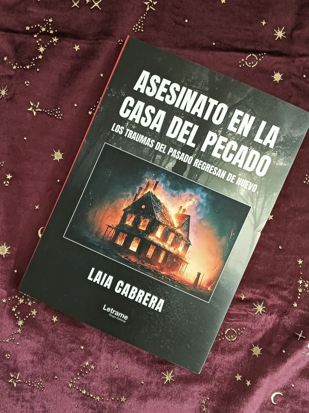 Portada de Asesinato en la casa del pecado, llibre que la seva autora presenta aquesta tarda a l'Oddvar