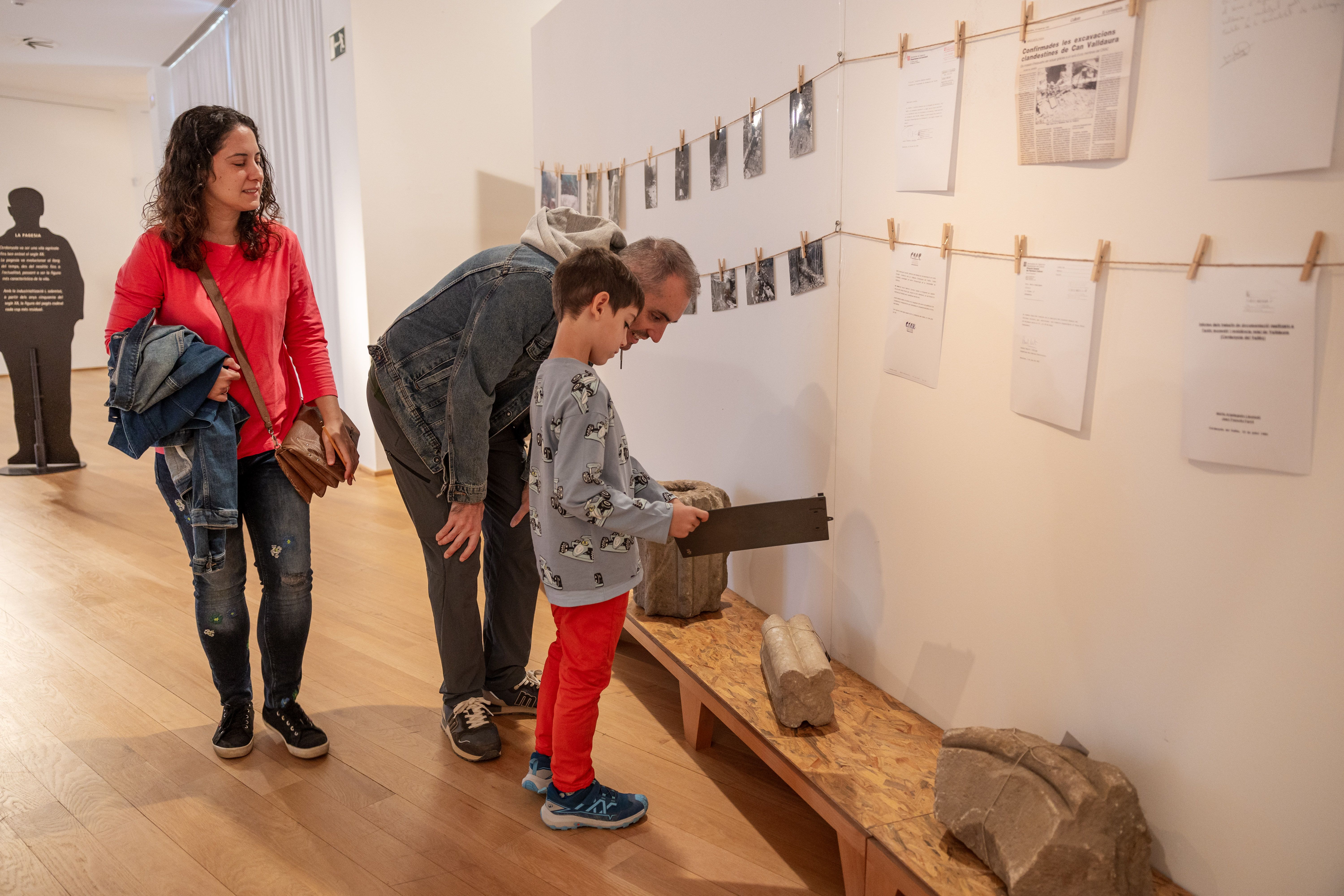 Jocs de descoberta al museu durant la jornada de portes obertes del 25è Cap de Setmana Ibèric. FOTO: Arnau Padilla