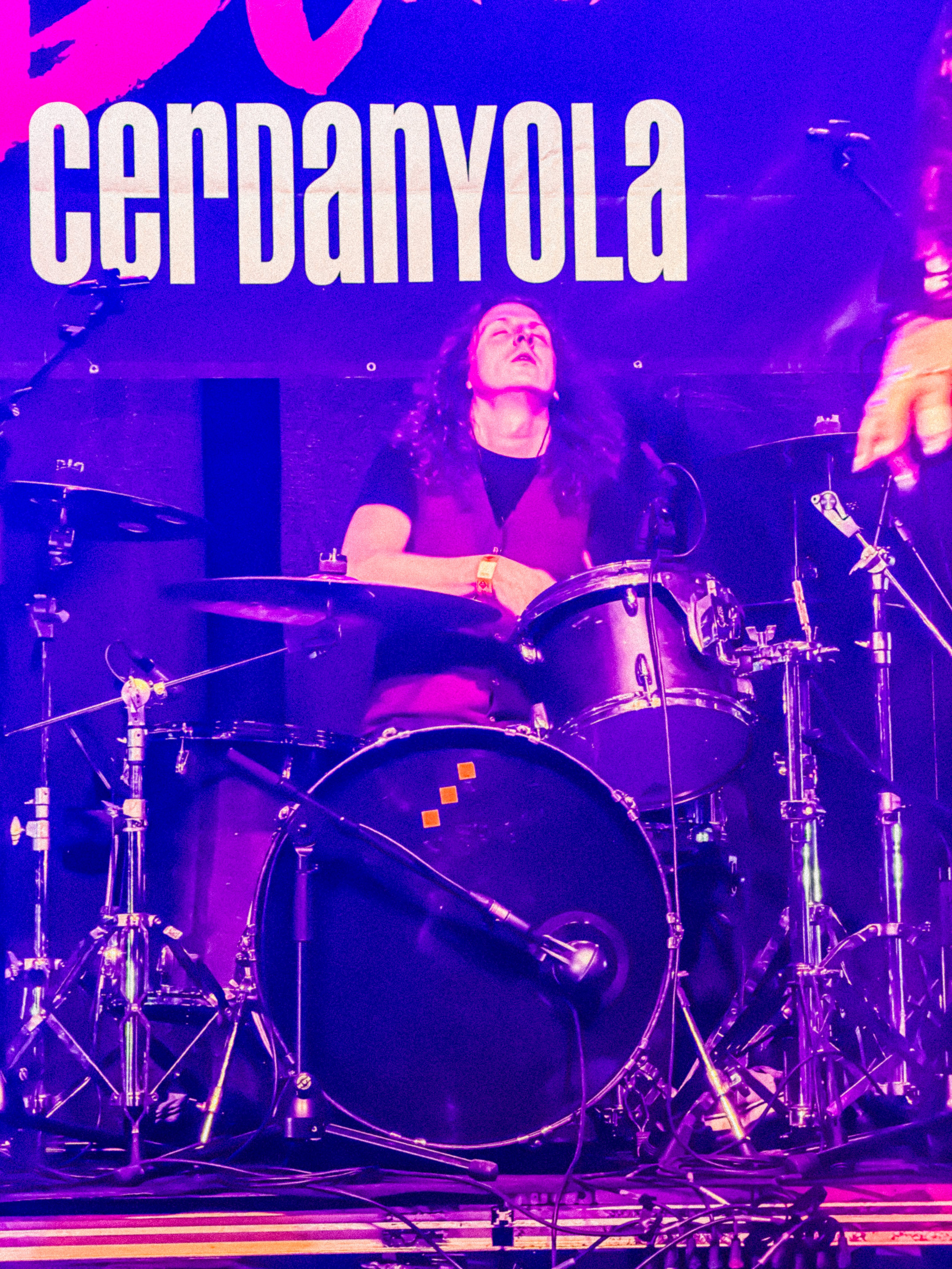 La britànica Alice Amstrong Band revoluciona la Carpa Xarau. Foto: Carme Monclús