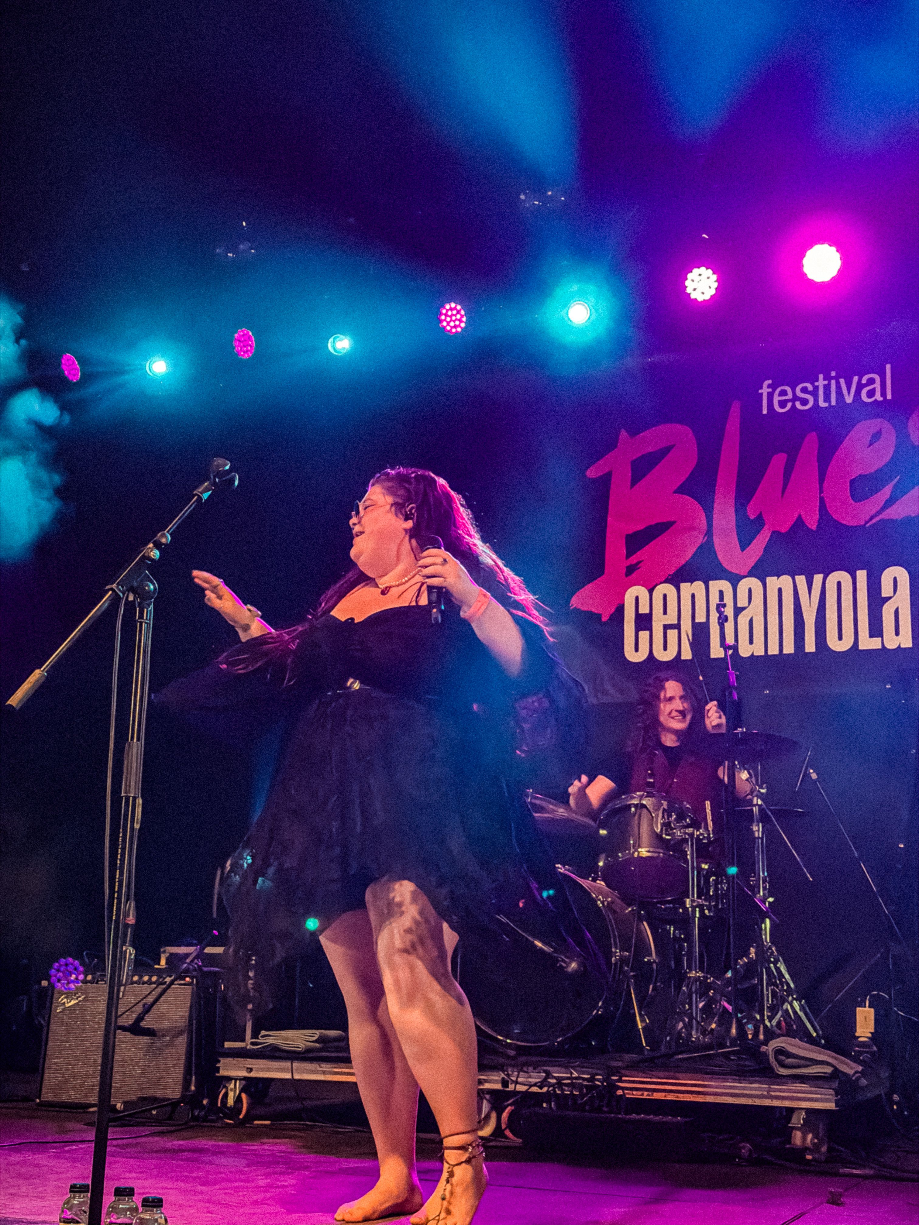 La britànica Alice Amstrong Band revoluciona la Carpa Xarau. Foto: Carme Monclús