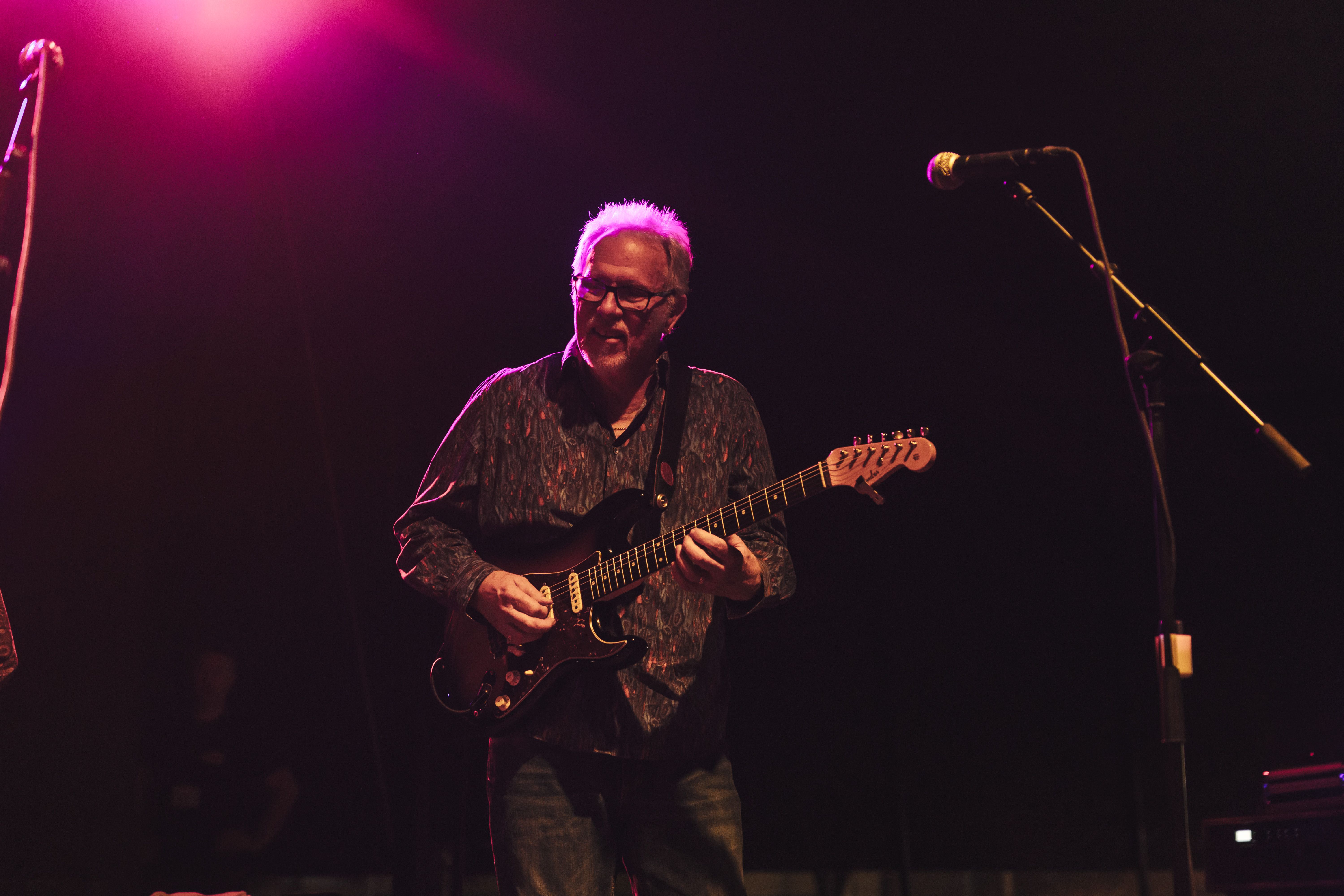 Actuació de Shemekia Copeland, a la carpa del Parc Xarau, en la cloenda del Festival Internacional Blues Cerdanyola 2025. Foto: Arnau Padilla