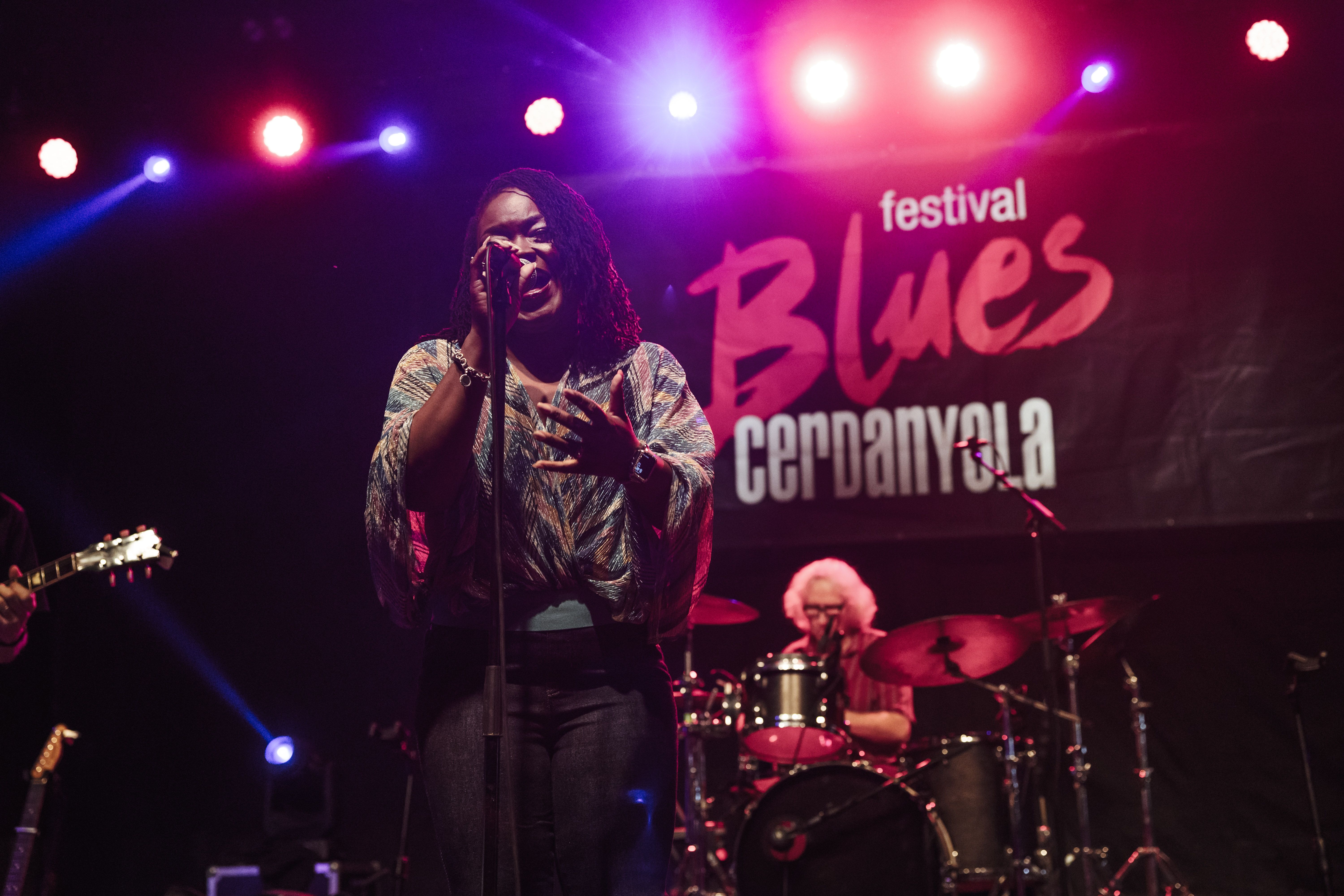 Actuació de Shemekia Copeland, a la carpa del Parc Xarau, en la cloenda del Festival Internacional Blues Cerdanyola 2025. Foto: Arnau Padilla