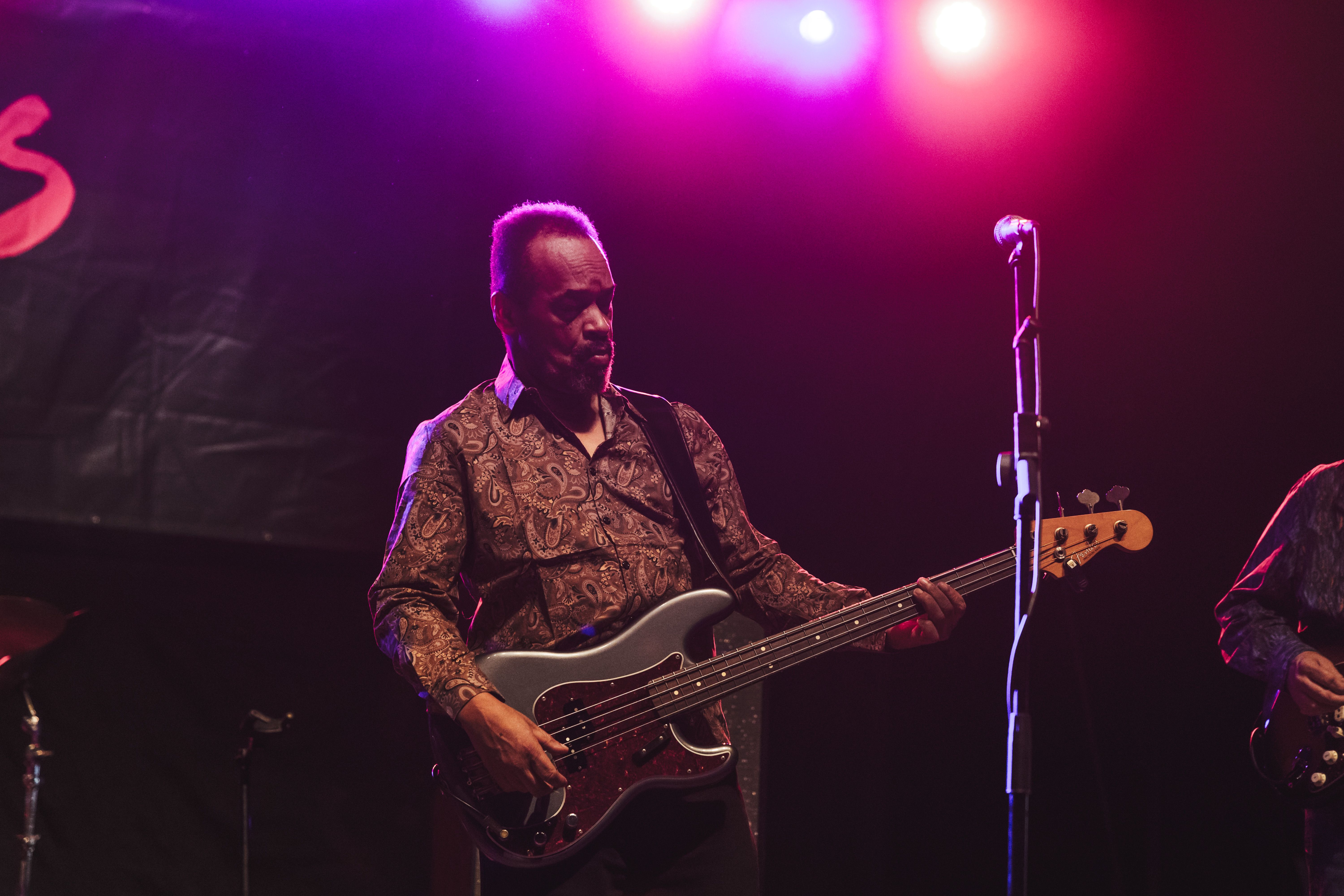 Actuació de Shemekia Copeland, a la carpa del Parc Xarau, en la cloenda del Festival Internacional Blues Cerdanyola 2025. Foto: Arnau Padilla