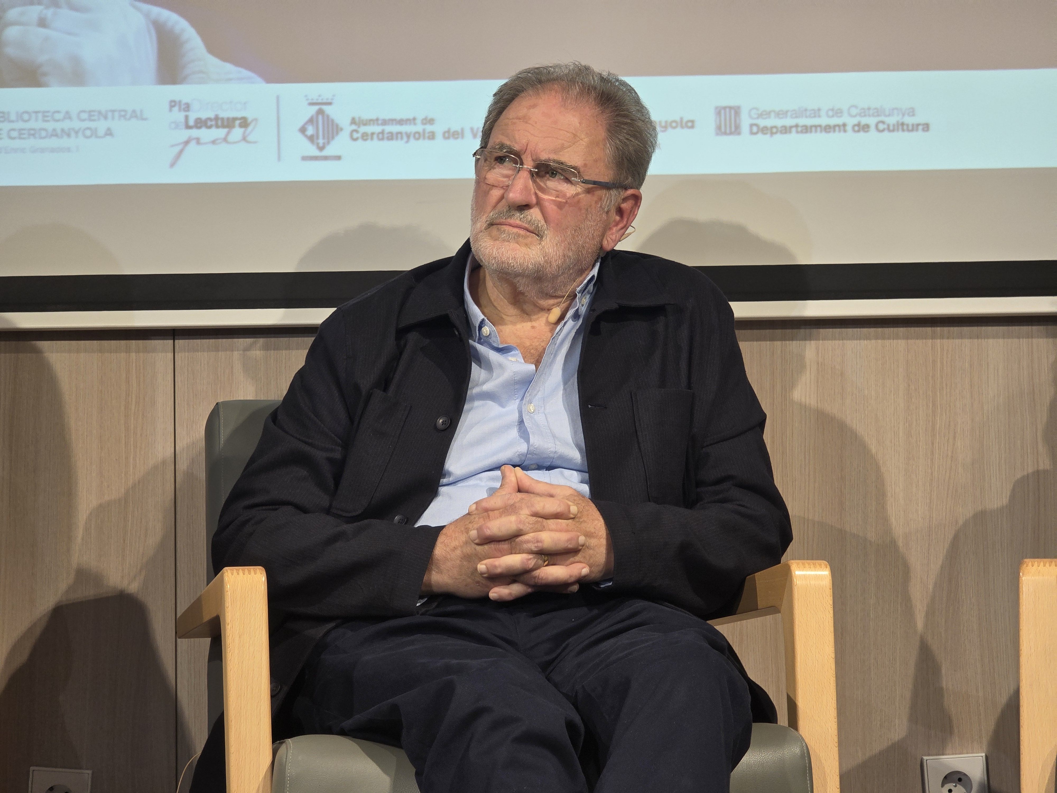 L'escriptor cerdanyolenc Isidre Grau en el seu homenatge a la Biblioteca Central. Foto: Marc Mata