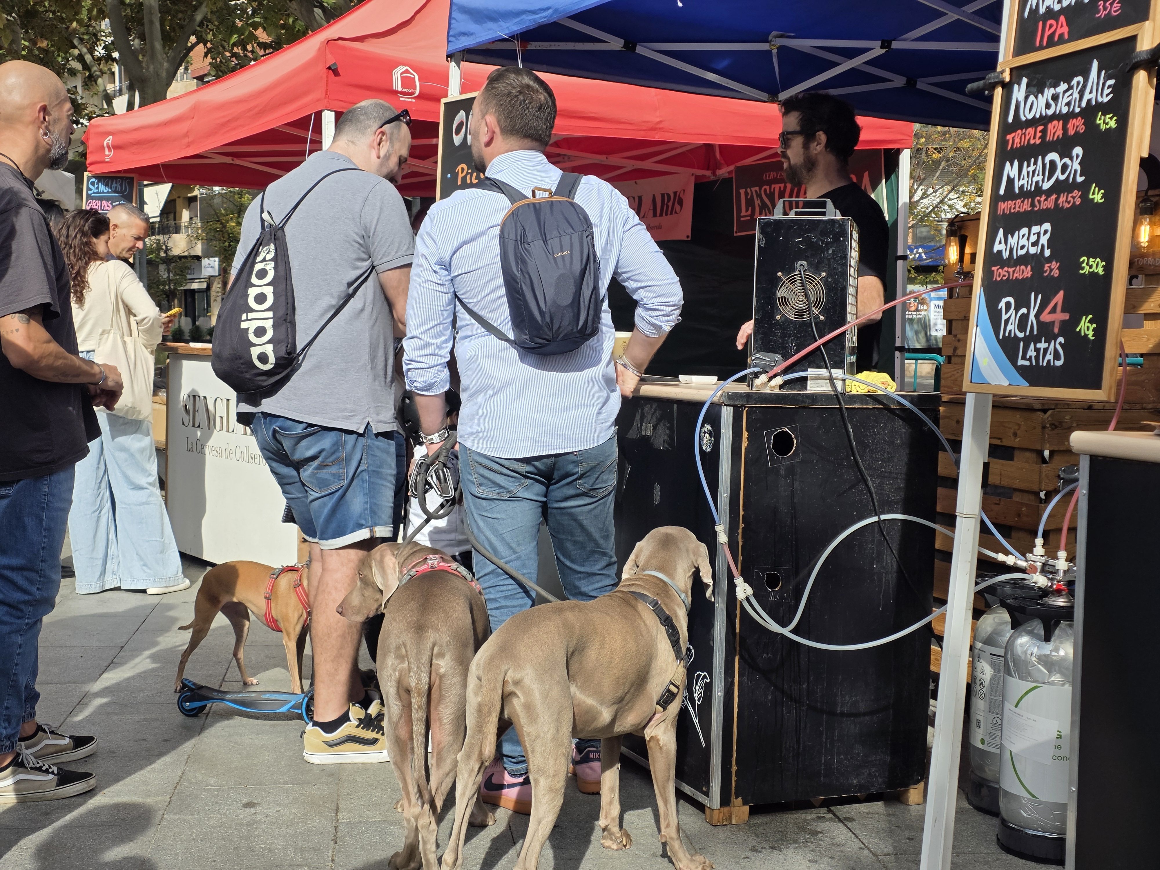 3a Mostra de Cervesa Artesana de Cerdanyola amb motiu de les Festes de Sant Martí. Foto: Marc Mata