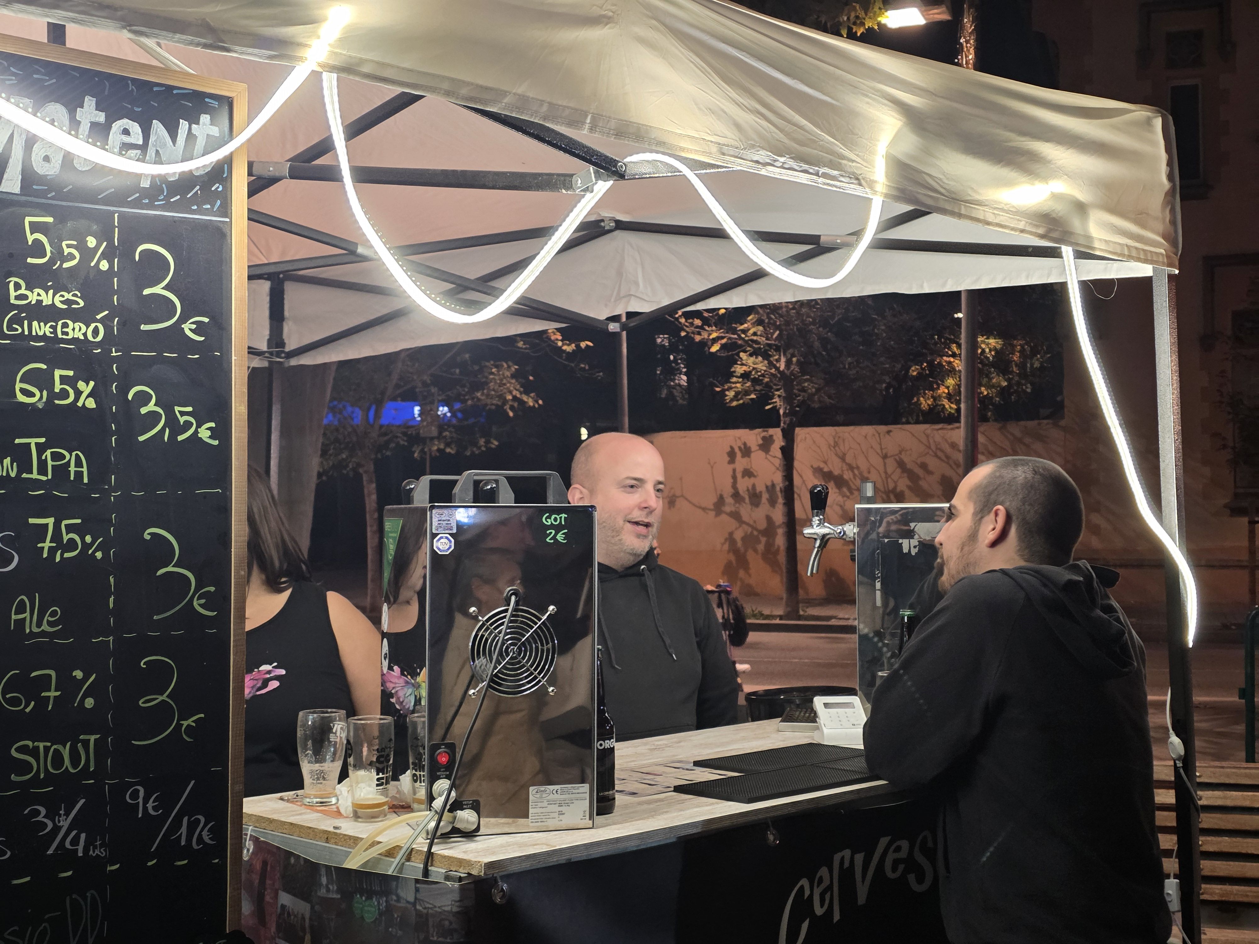 3a Mostra de Cervesa Artesana de Cerdanyola amb motiu de les Festes de Sant Martí. Foto: Marc Mata