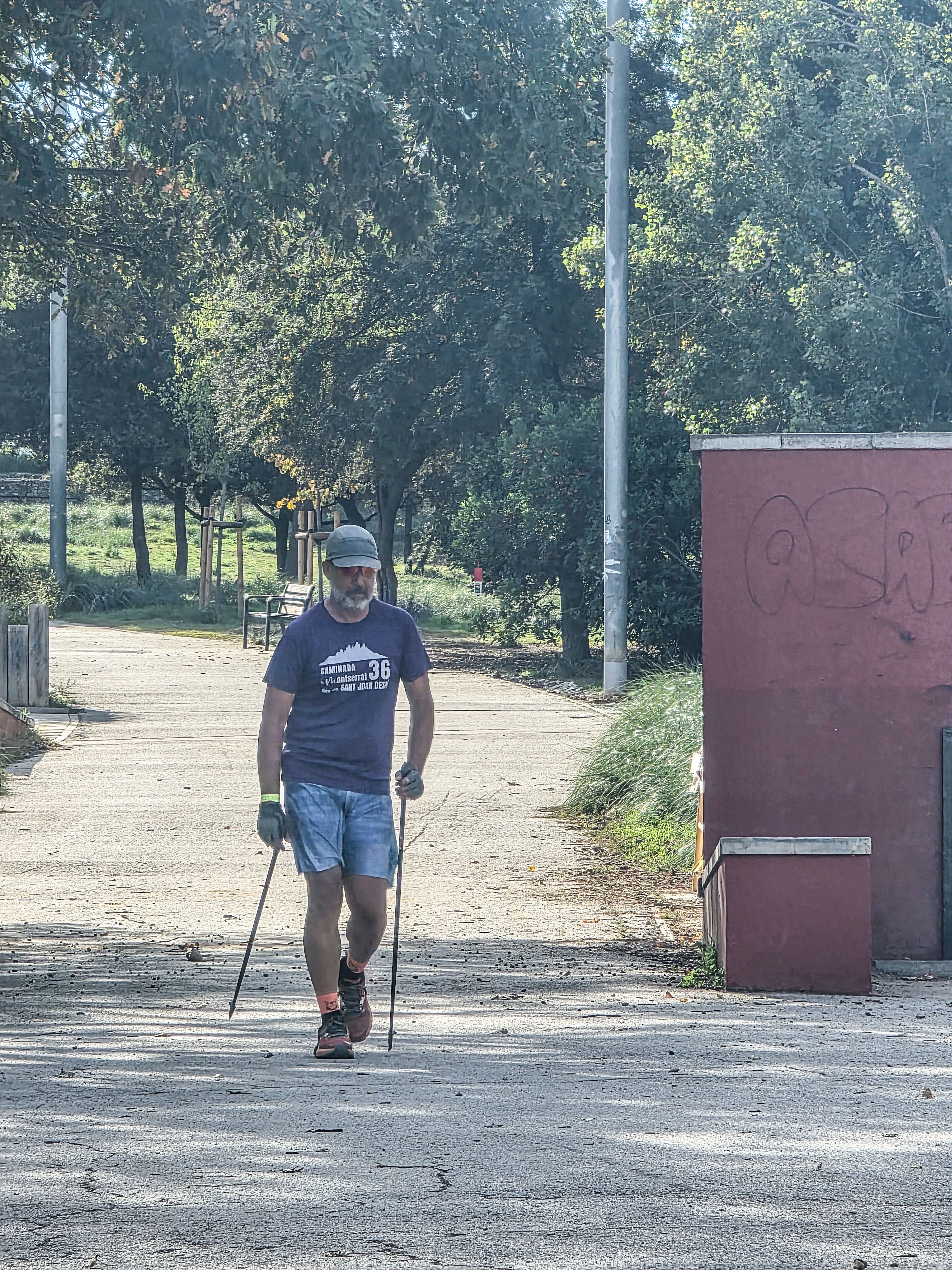Primer participant arribant a meta. Foto: Marc Mata 