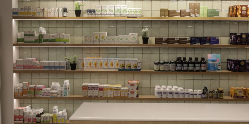 La zona del taulell amb les rajoles que projecten una imatge neta i contemporània FOTO: Cedida