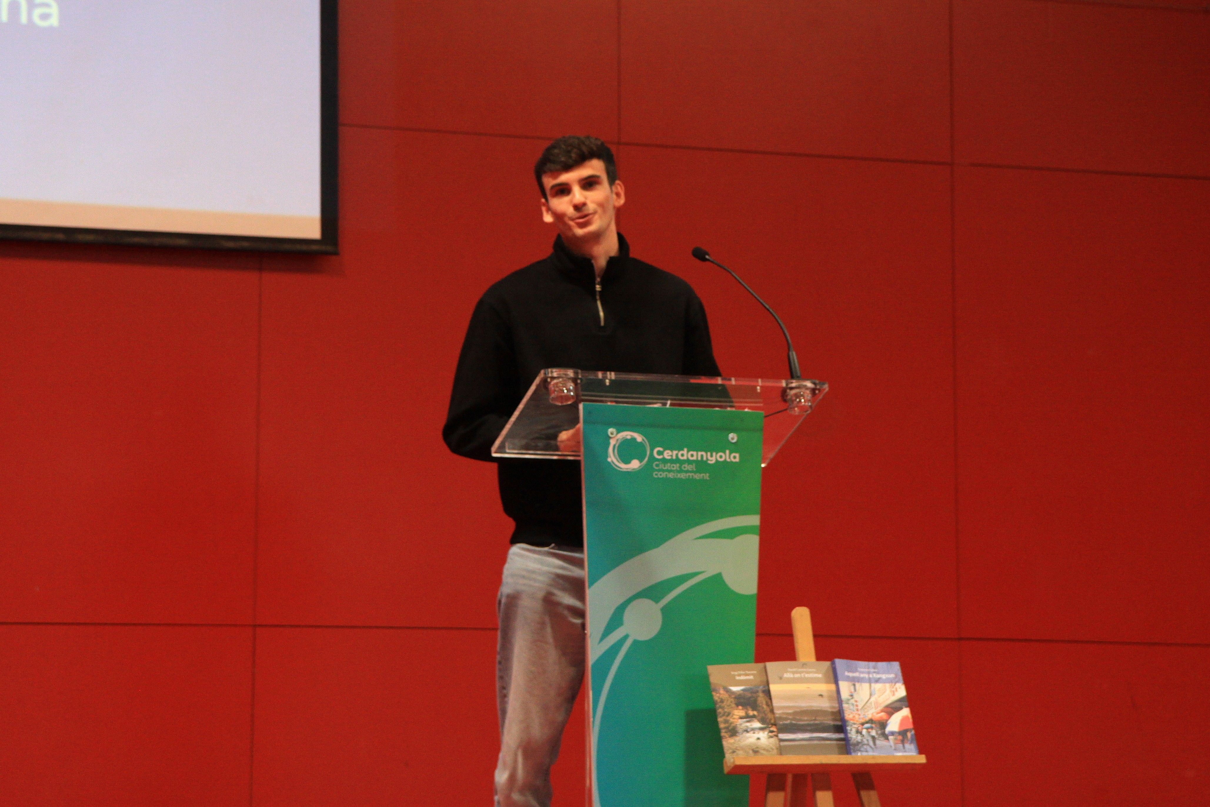 Sergi Félez parlant d'Indòmit. Foto: Laia Jubany