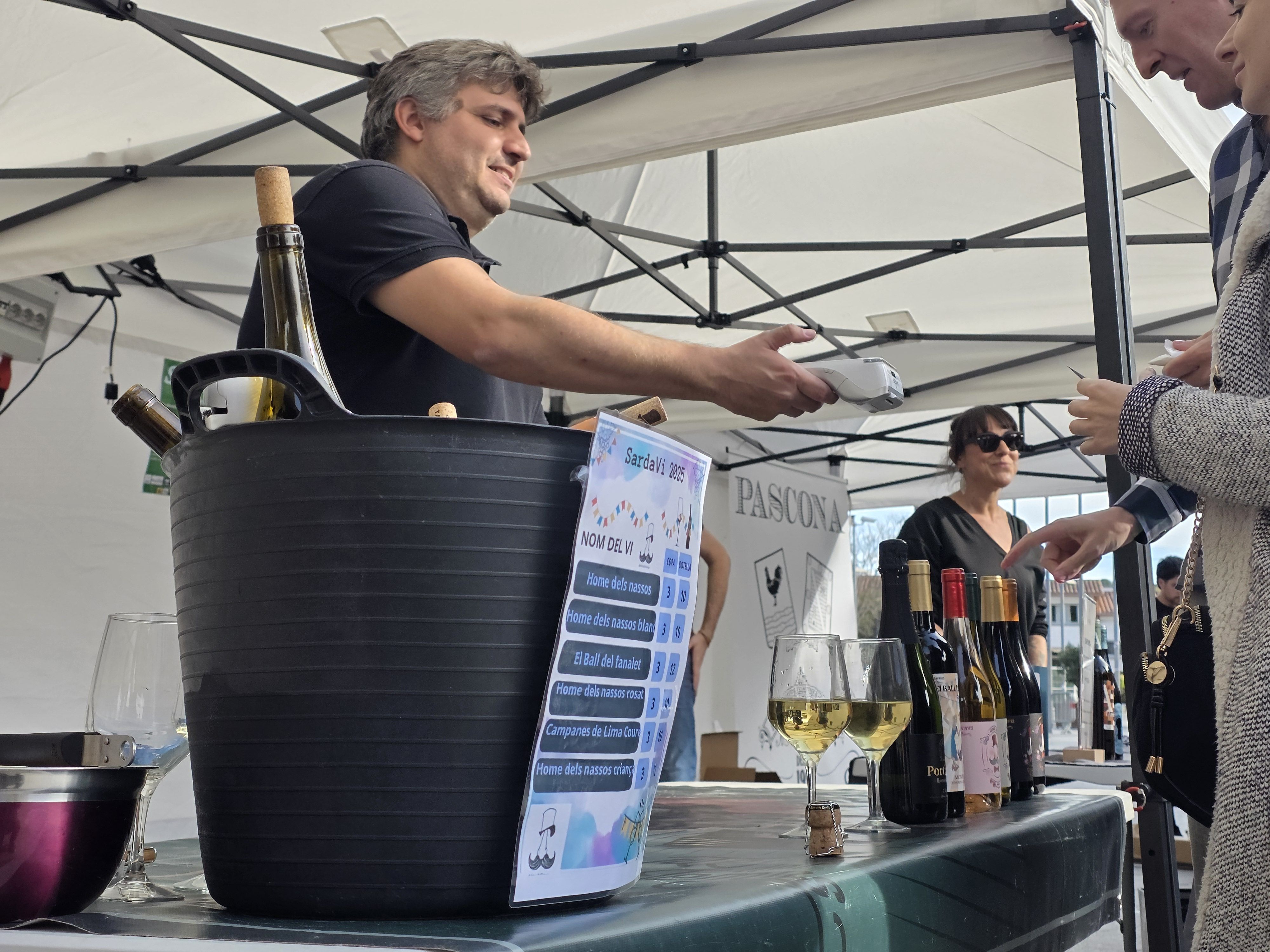 La primera Sarda Vi & Beer tanca la programació de la Festa Major de Sant Martí 2025. Foto: Marc Mata 