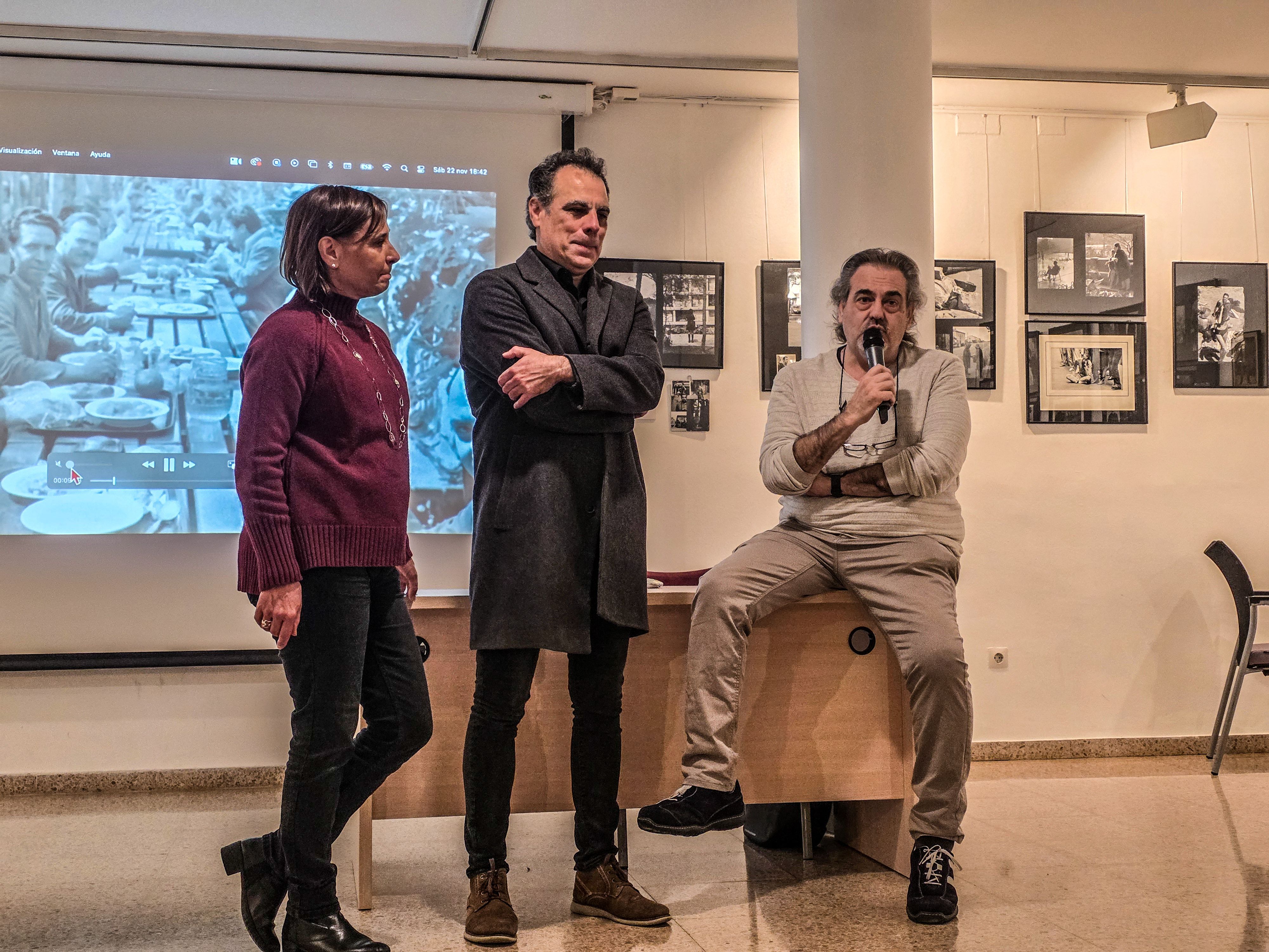 AFOCER inaugura una exposició en homenatge al fotògraf Albert Pueyo. Foto: Marc Mata