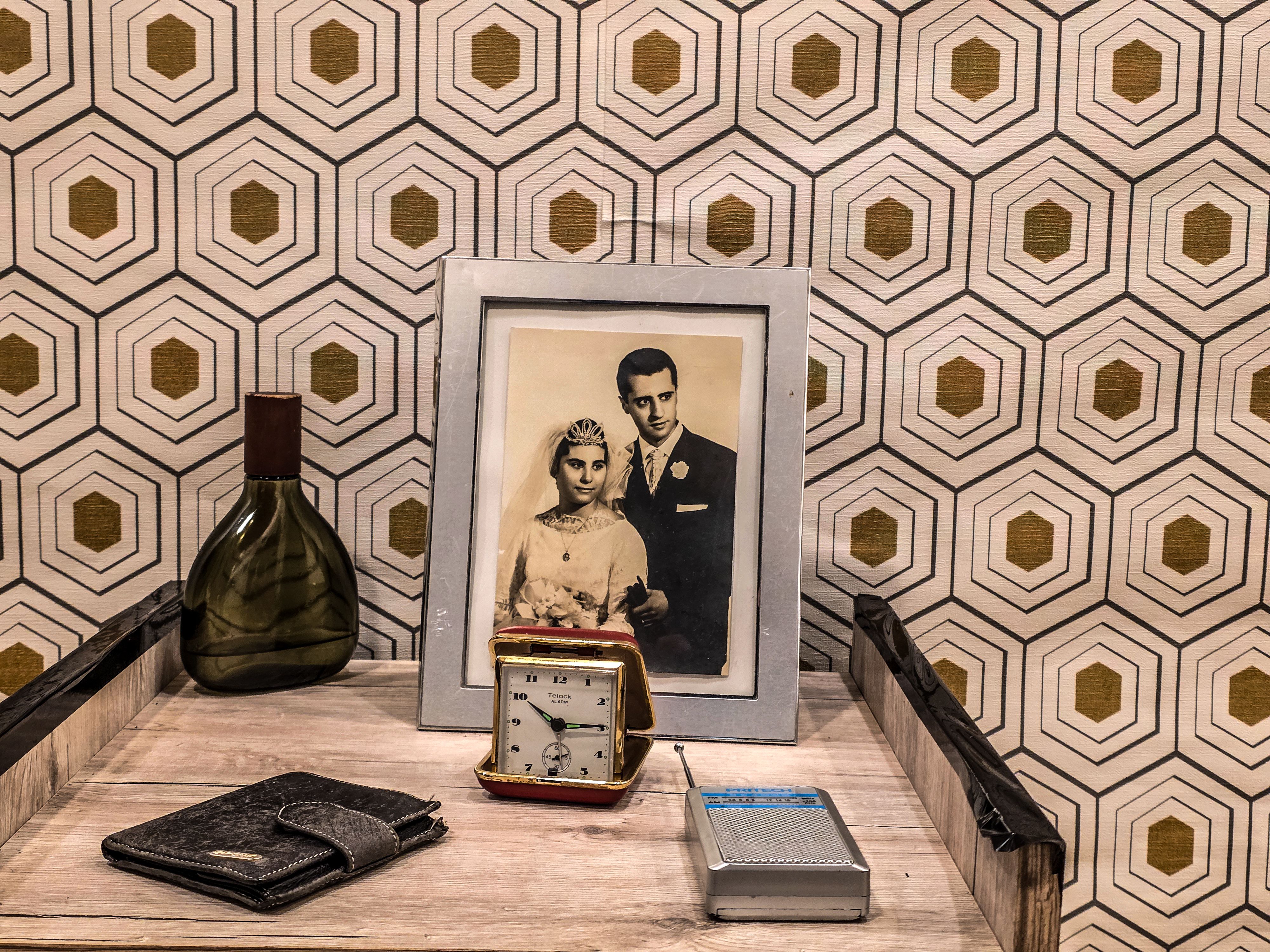 Records d'Albert Pueyo exposats a l'Ateneu. Foto: Marc Mata 