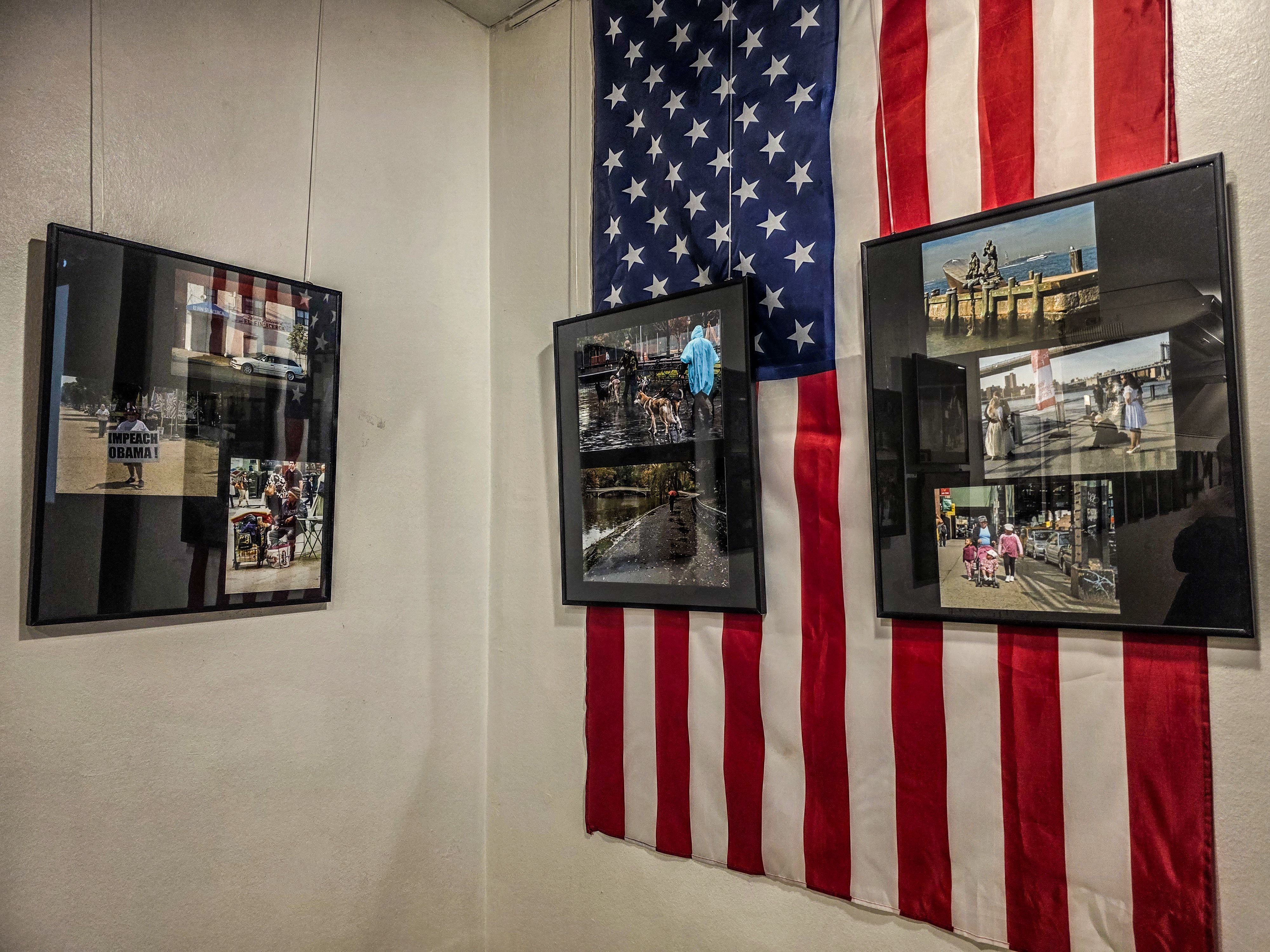 Imatges d'Albert Pueyo exposades a l'Ateneu, en una commemorativa d'AFOCER. Foto: Marc Mata