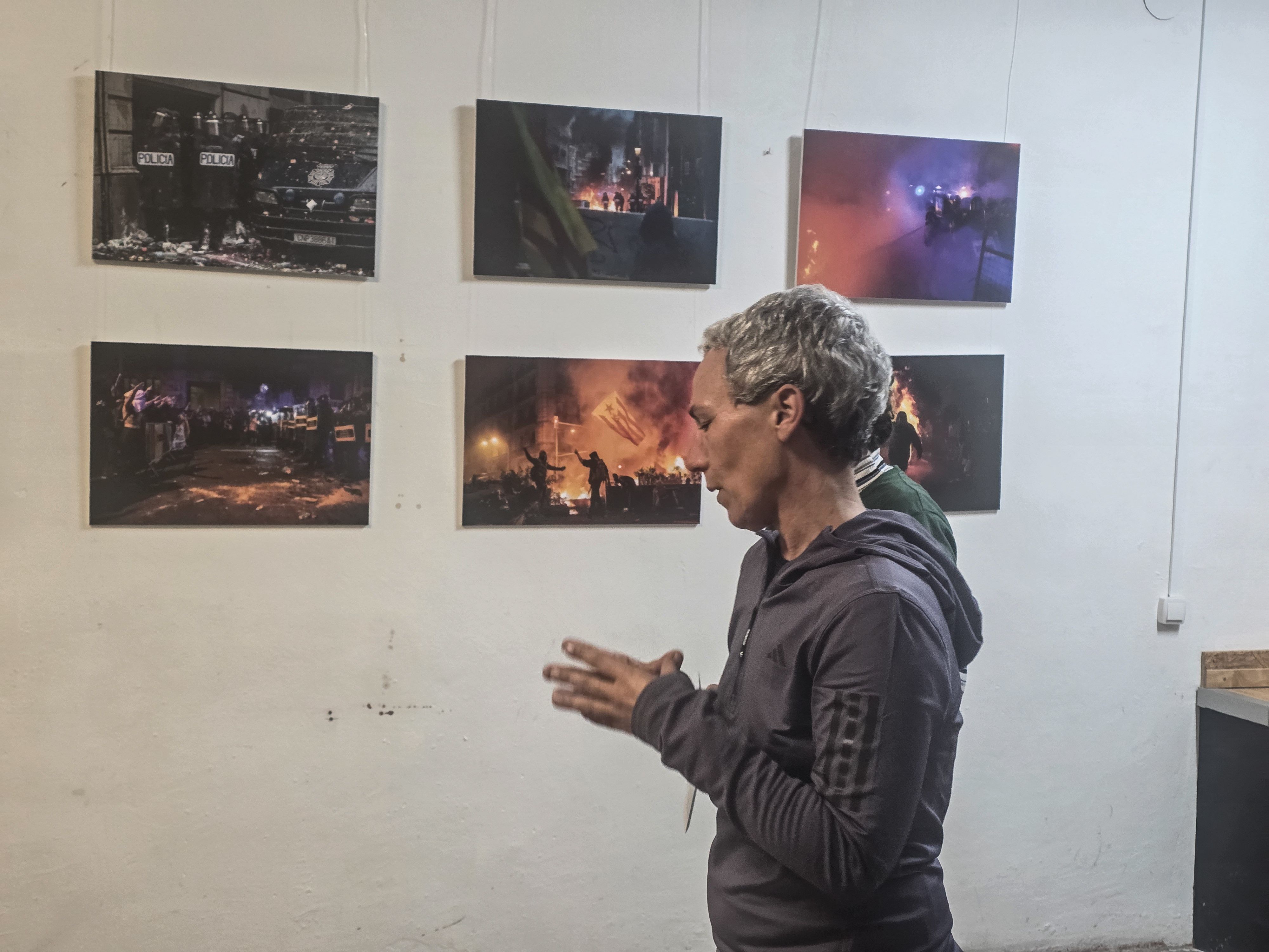 Exposició fotogràfica de Mireia Comas al Casal Popular La Flama