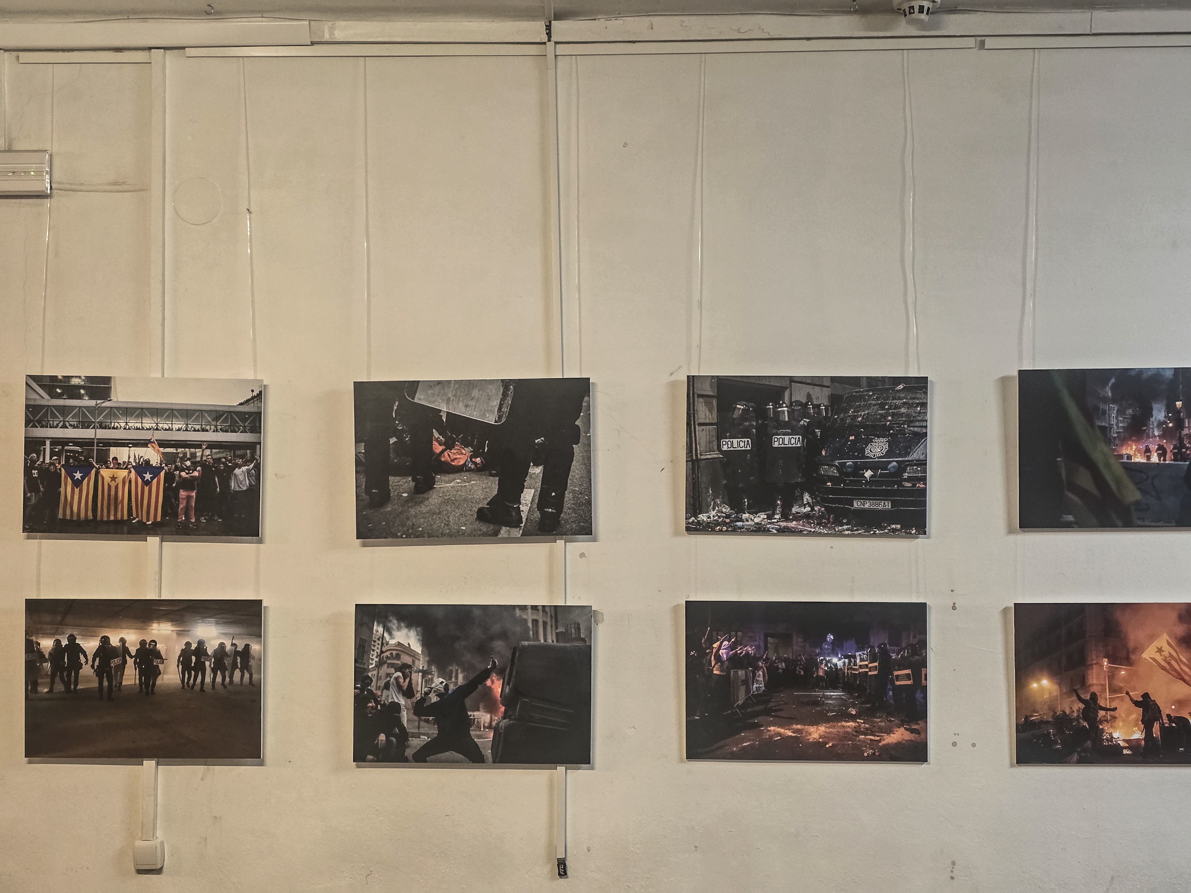 Exposició fotogràfica de Mireia Comas al Casal Popular La Flama