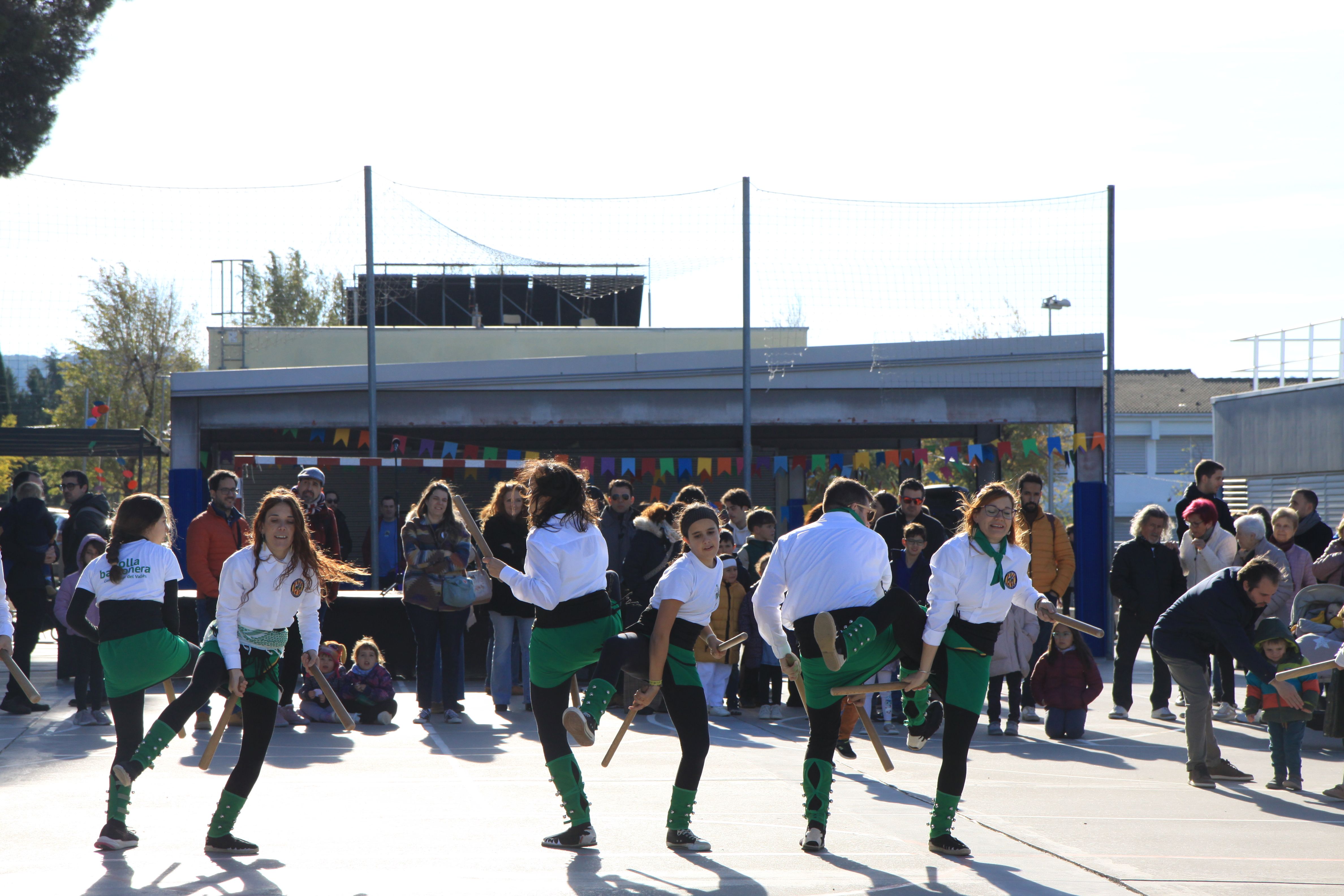 Exhibició de la colla de bastoners. Foto: Laia Jubany