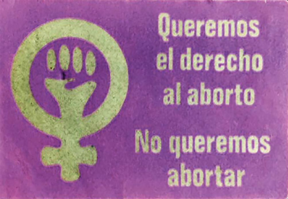 Cartells del feminisme local recollits al llibre sobre l'arxiu Xane.