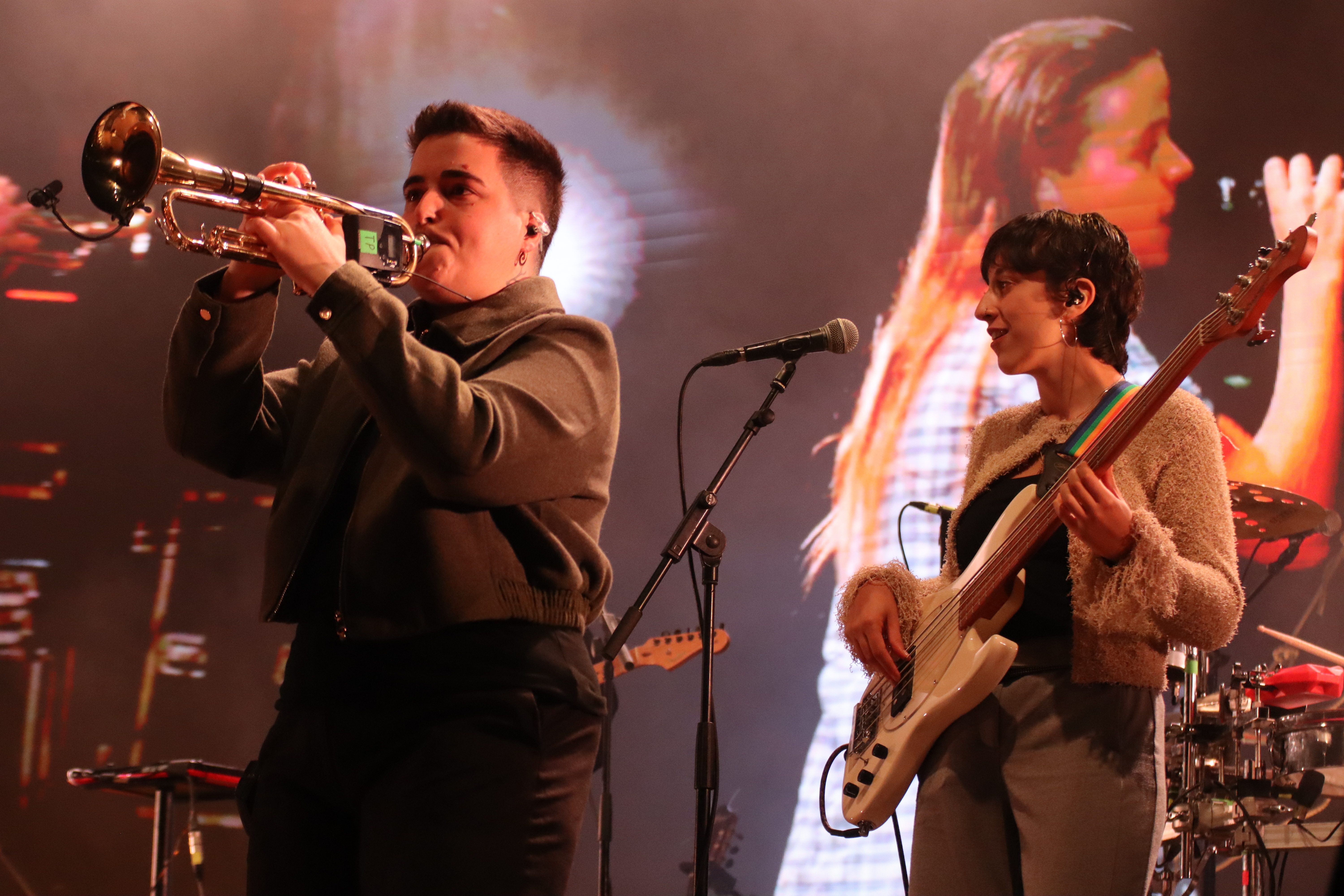 Mushkaa tanca gira a Cerdanyola i revoluciona a més de 2000 joves al parc Xarau. FOTO Marc Mata  