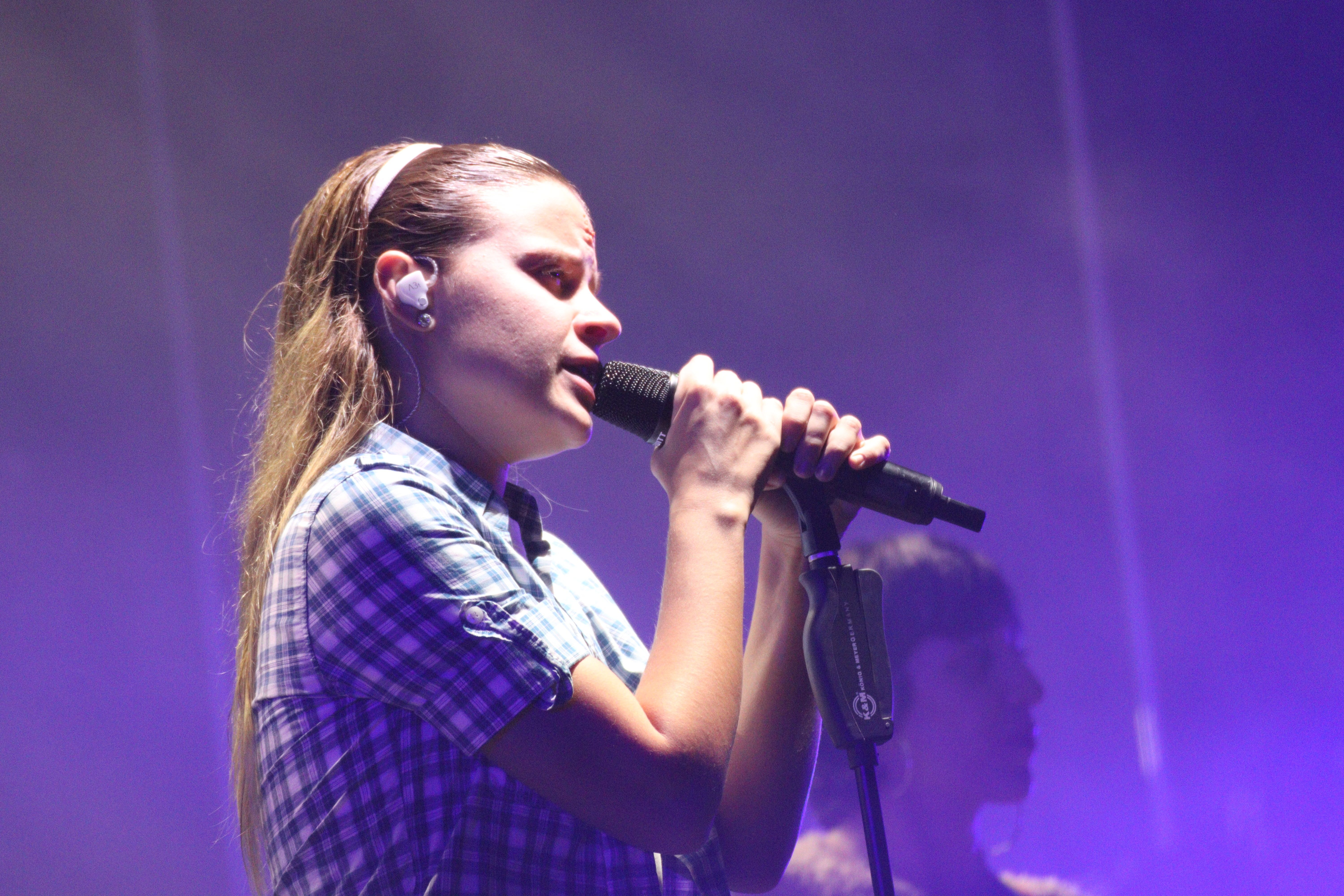 Mushkaa tanca gira a Cerdanyola i revoluciona a més de 2000 joves al parc Xarau. FOTO Marc Mata  