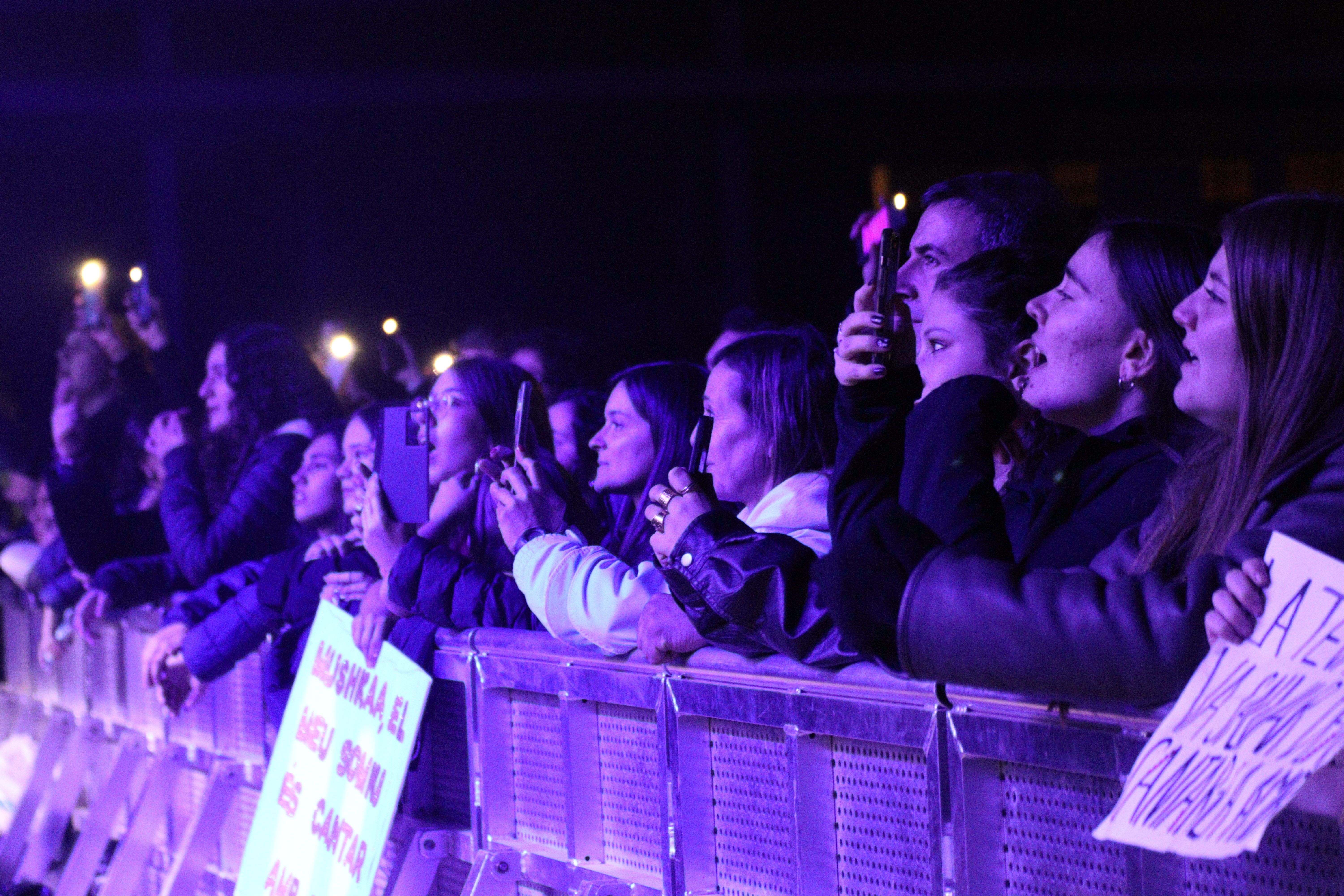 Mushkaa tanca gira a Cerdanyola i revoluciona a més de 2000 joves al parc Xarau. FOTO Marc Mata