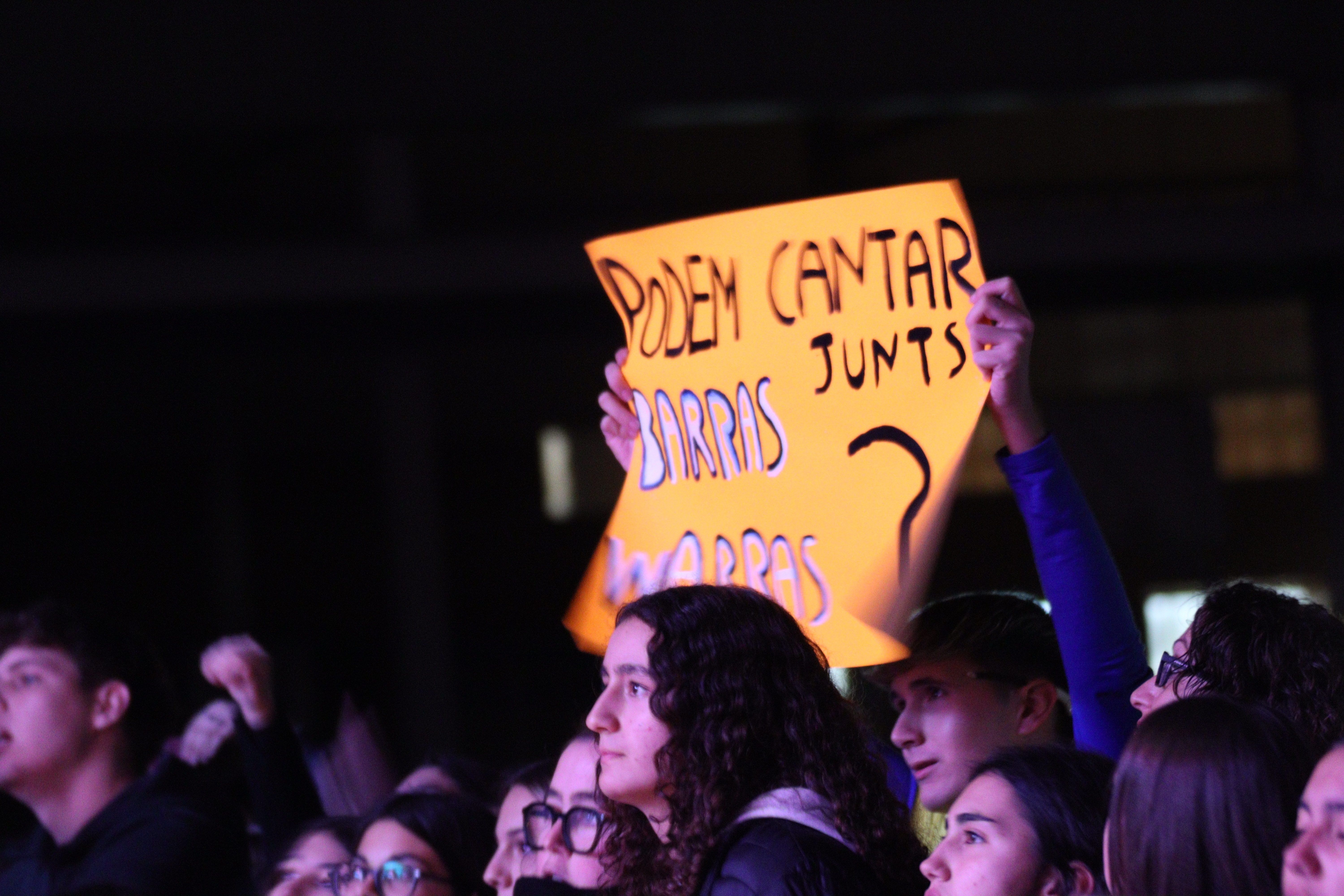 Mushkaa tanca gira a Cerdanyola i revoluciona a més de 2000 joves al parc Xarau. FOTO Marc Mata  