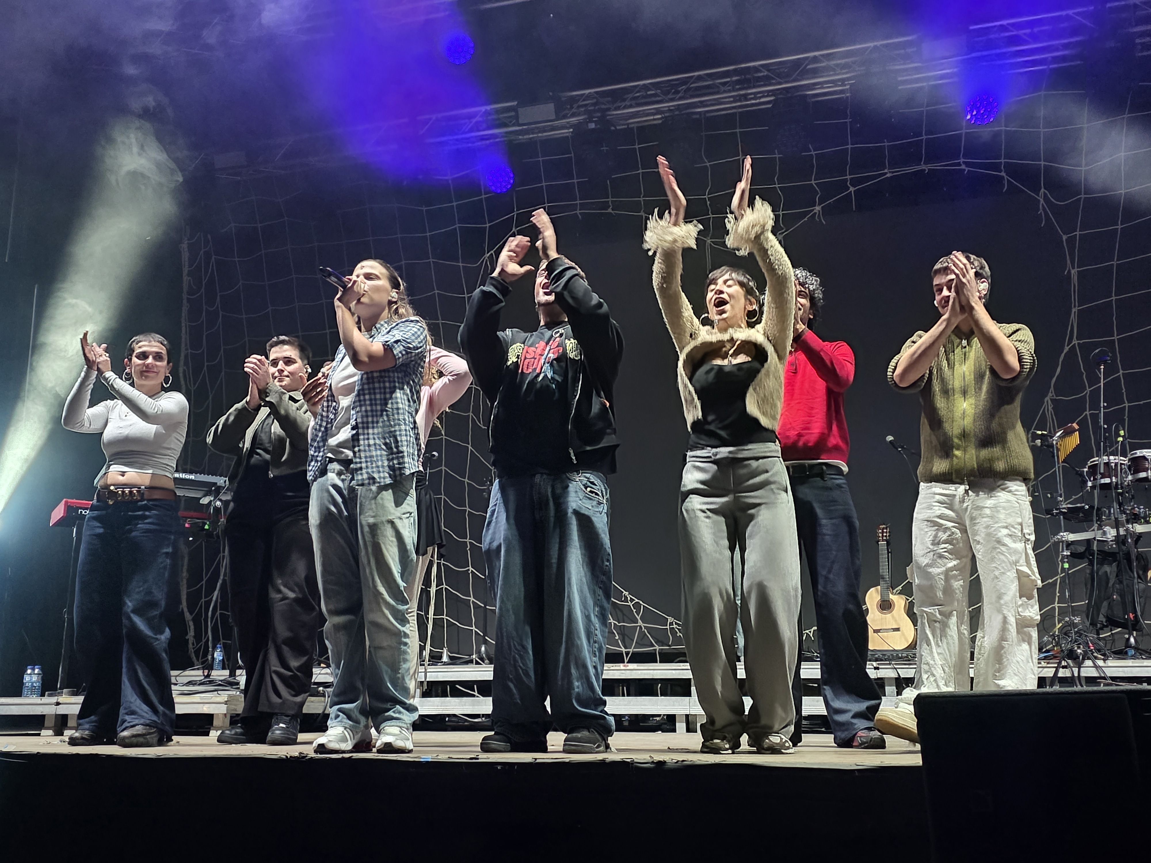 Mushkaa tanca gira a Cerdanyola i revoluciona a més de 2000 joves al parc Xarau. FOTO Marc Mata