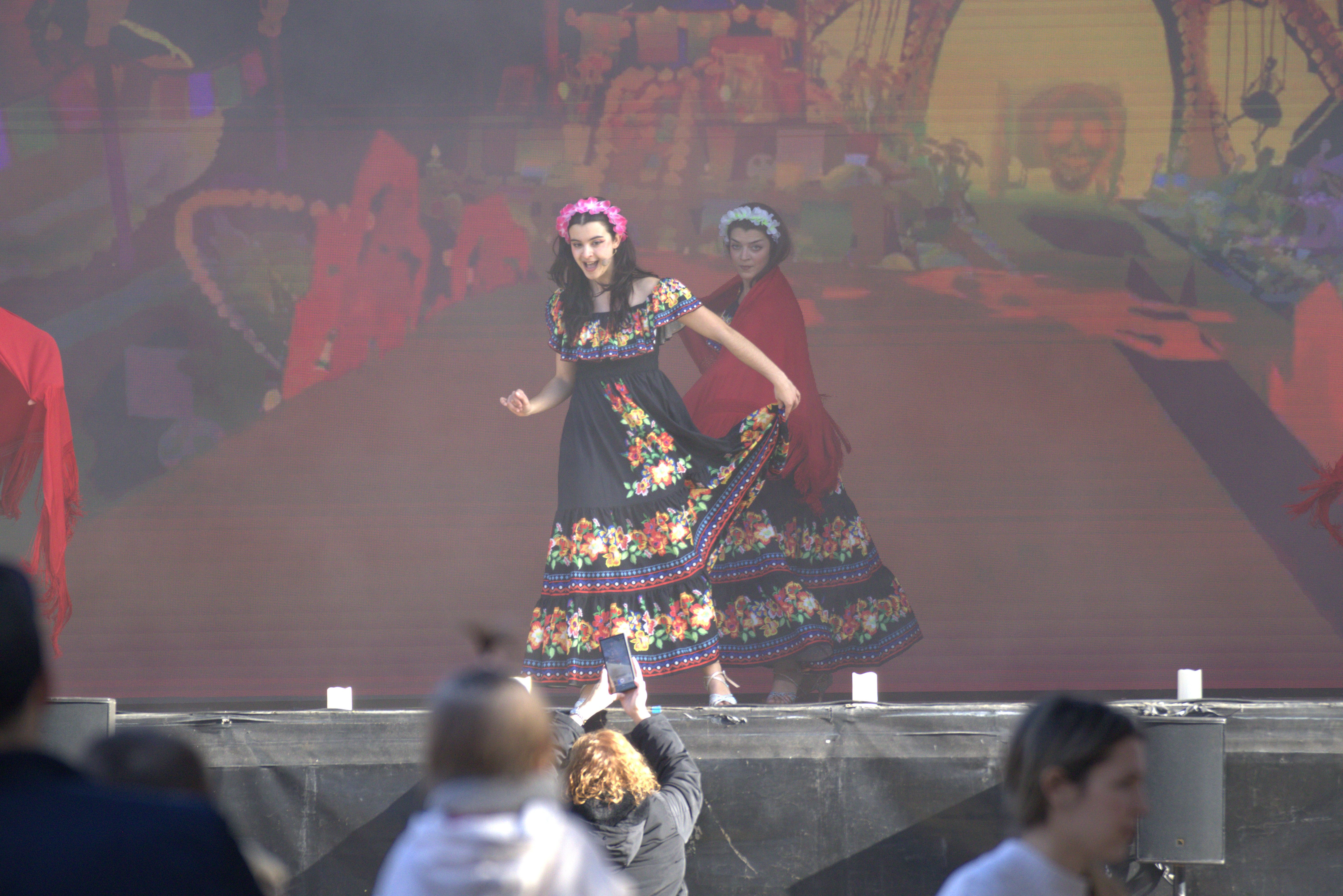 Un segle de música Disney, l'últim gran espectacle de l'any i del Nadal a Cerdanyola. Foto Marc Mata 