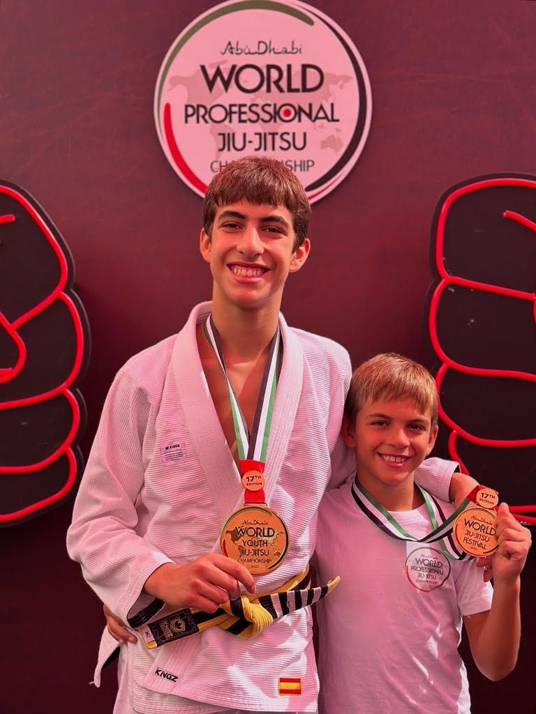Sergio Calderon i Matias Calderon, medalla d'or als campionats mundials de Jiu Jitsu