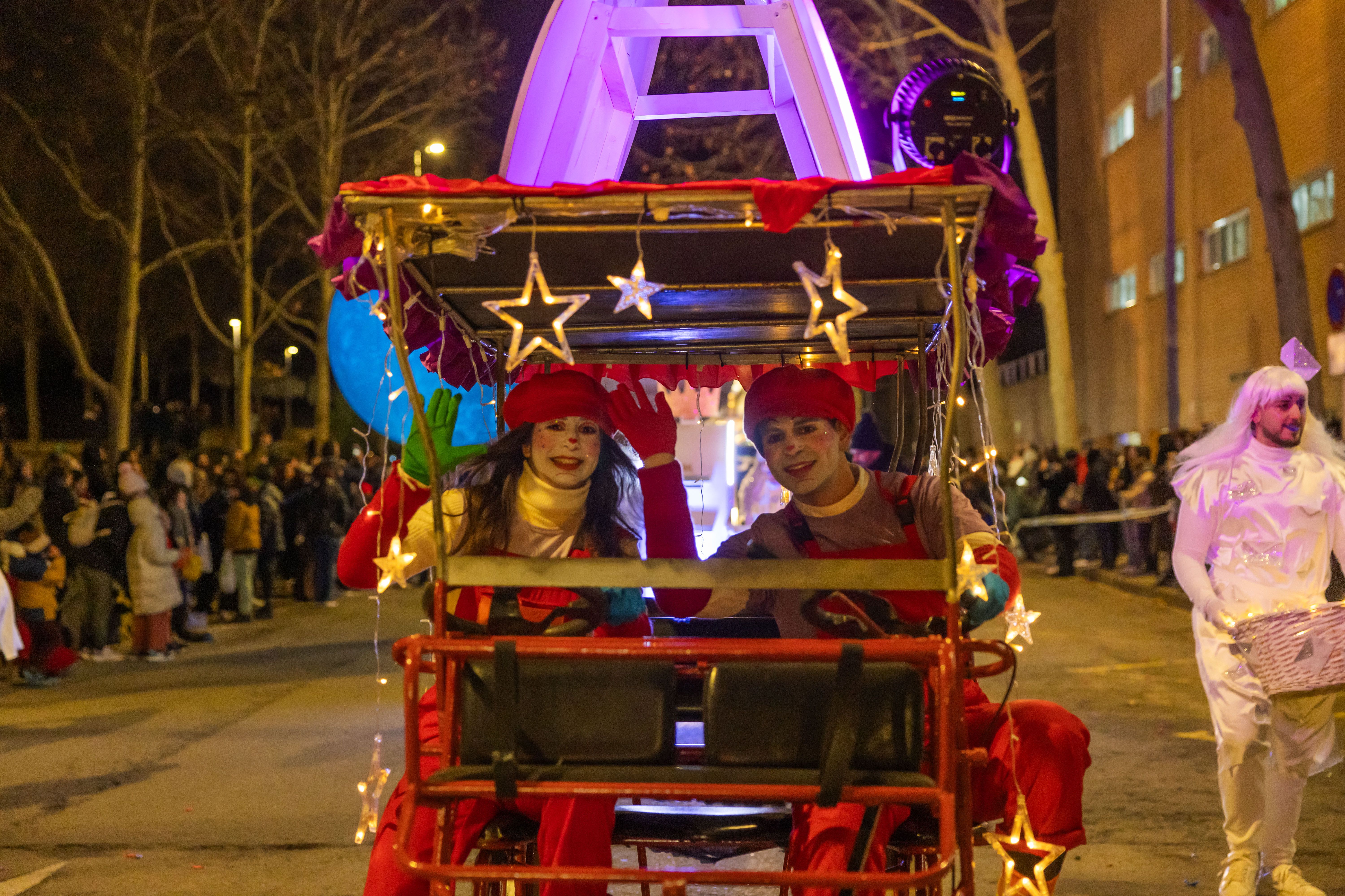 Uns dels molts personatges de l'imaginari infantil que la nit de Reis van acompanyar Ses Majestats. FOTO: Arnau Padilla