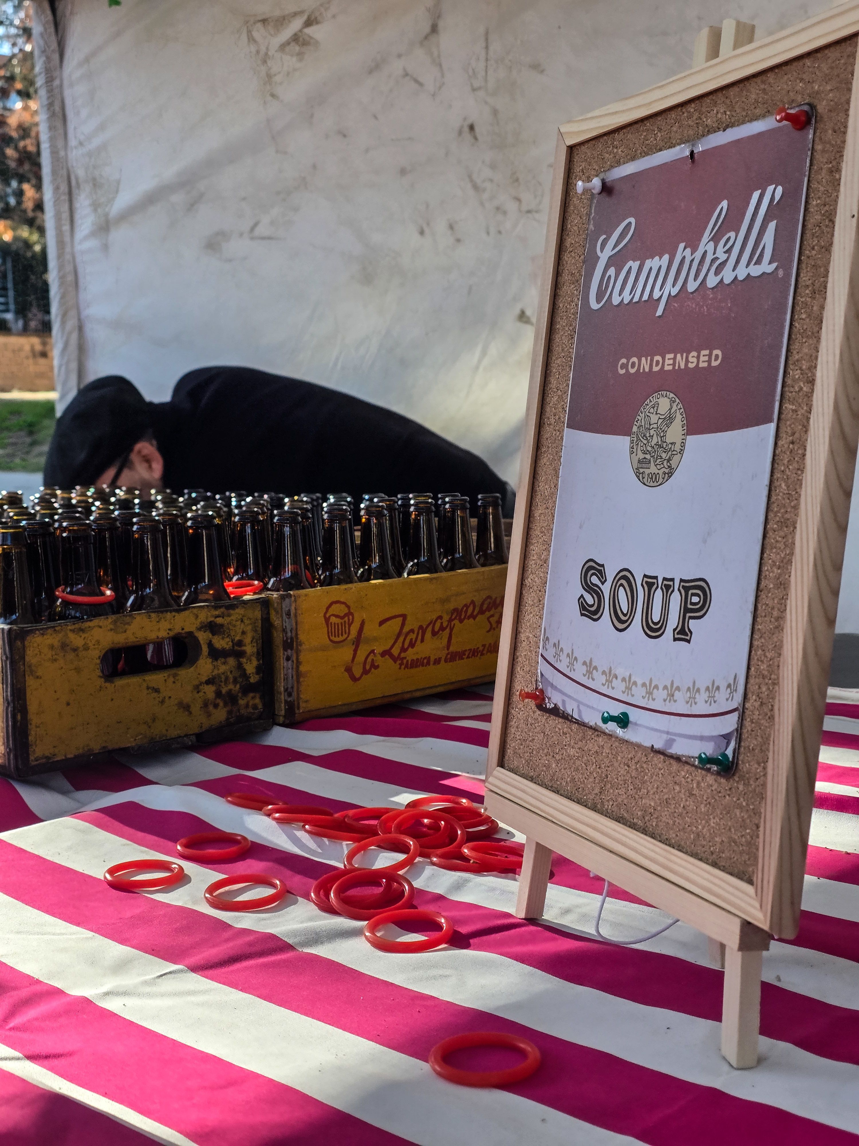 Activitat infantil a la plaça Sant Ramon. FOTO: Marc Mata