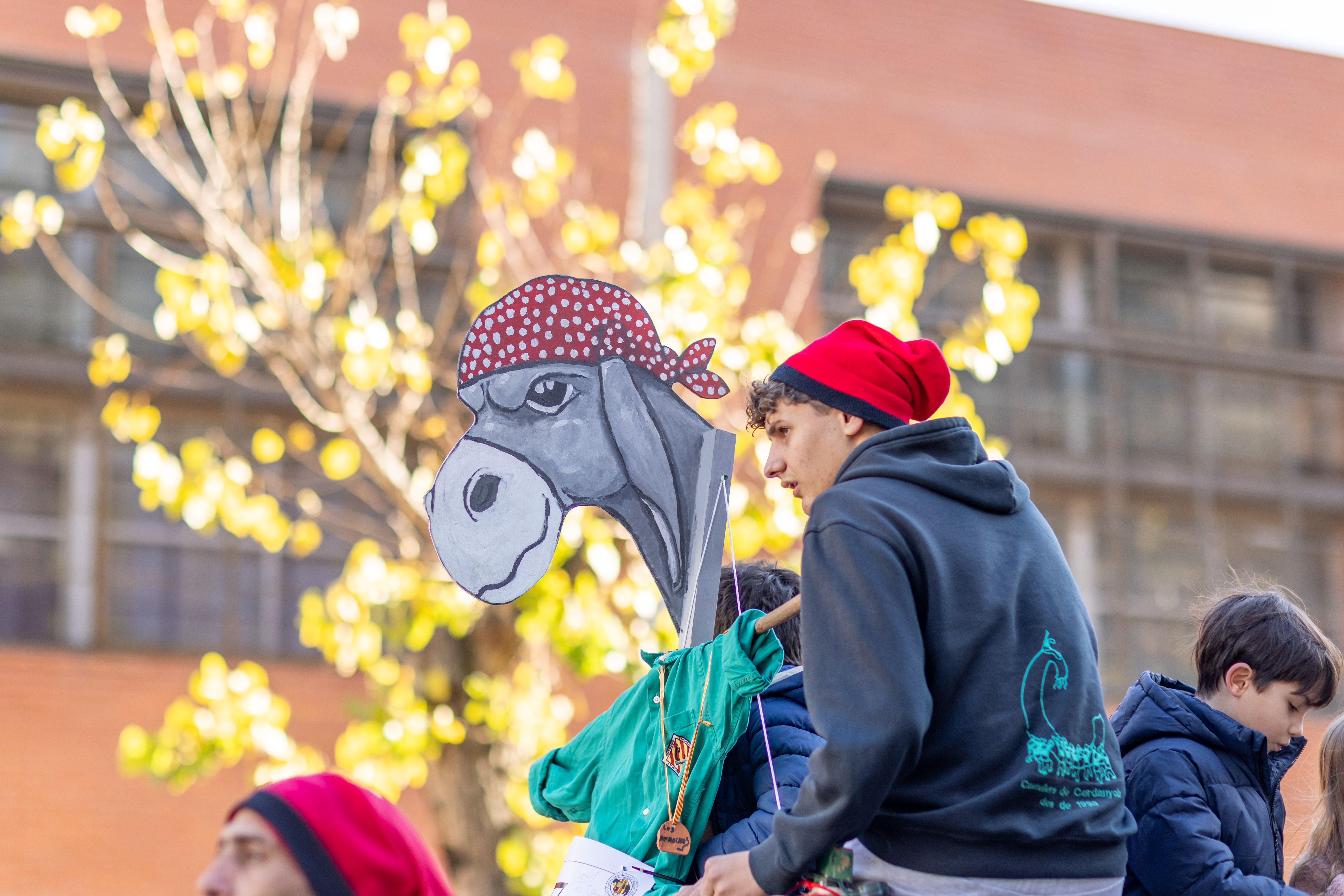 Els castellers de Cerdanyola han particpat un any més. Foto: Arnau Padilla