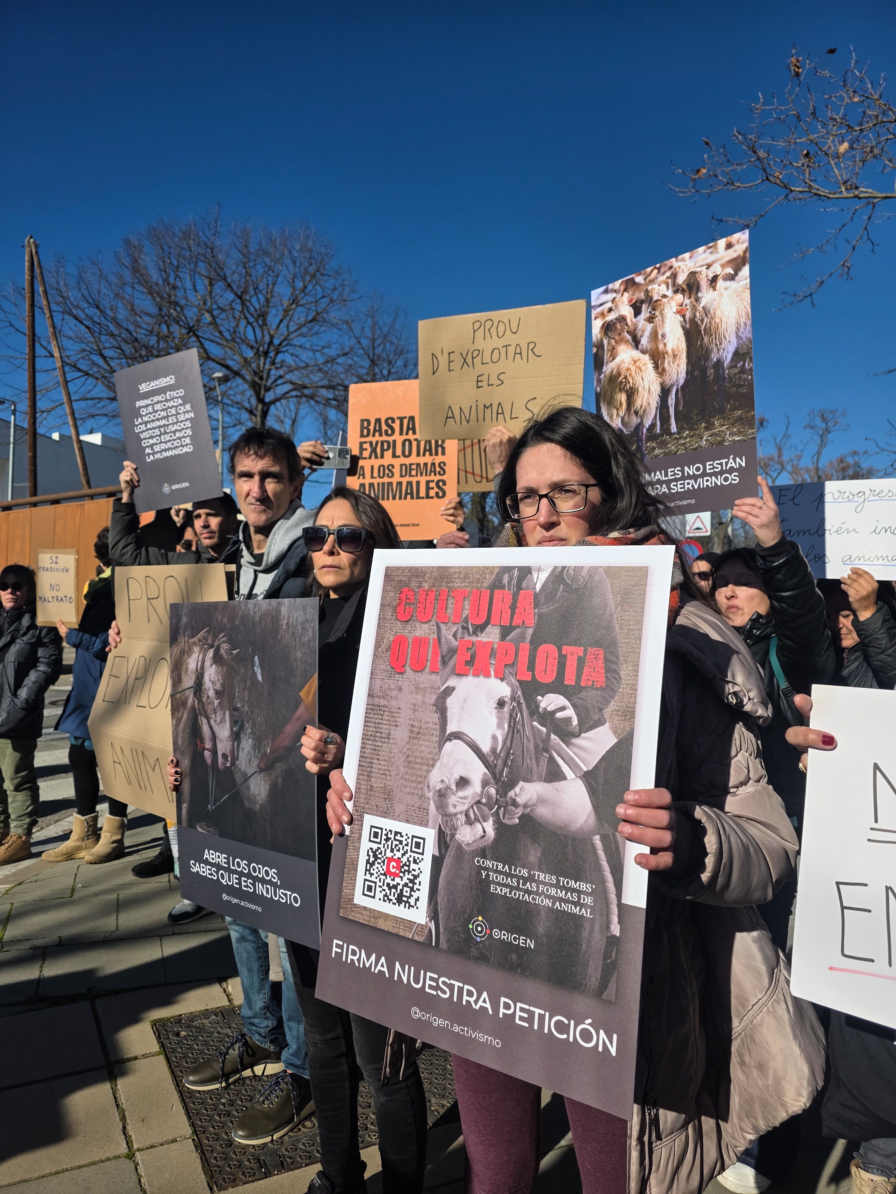 Les protestes contra aquesta festivitat han començat a l'inici. Foto: Marc Mata