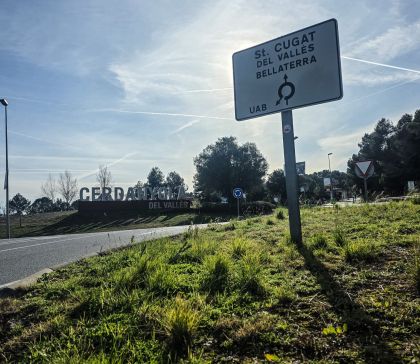 Rotonda entre Bellaterra i Cerdanyola. FOTO: Marc Mata