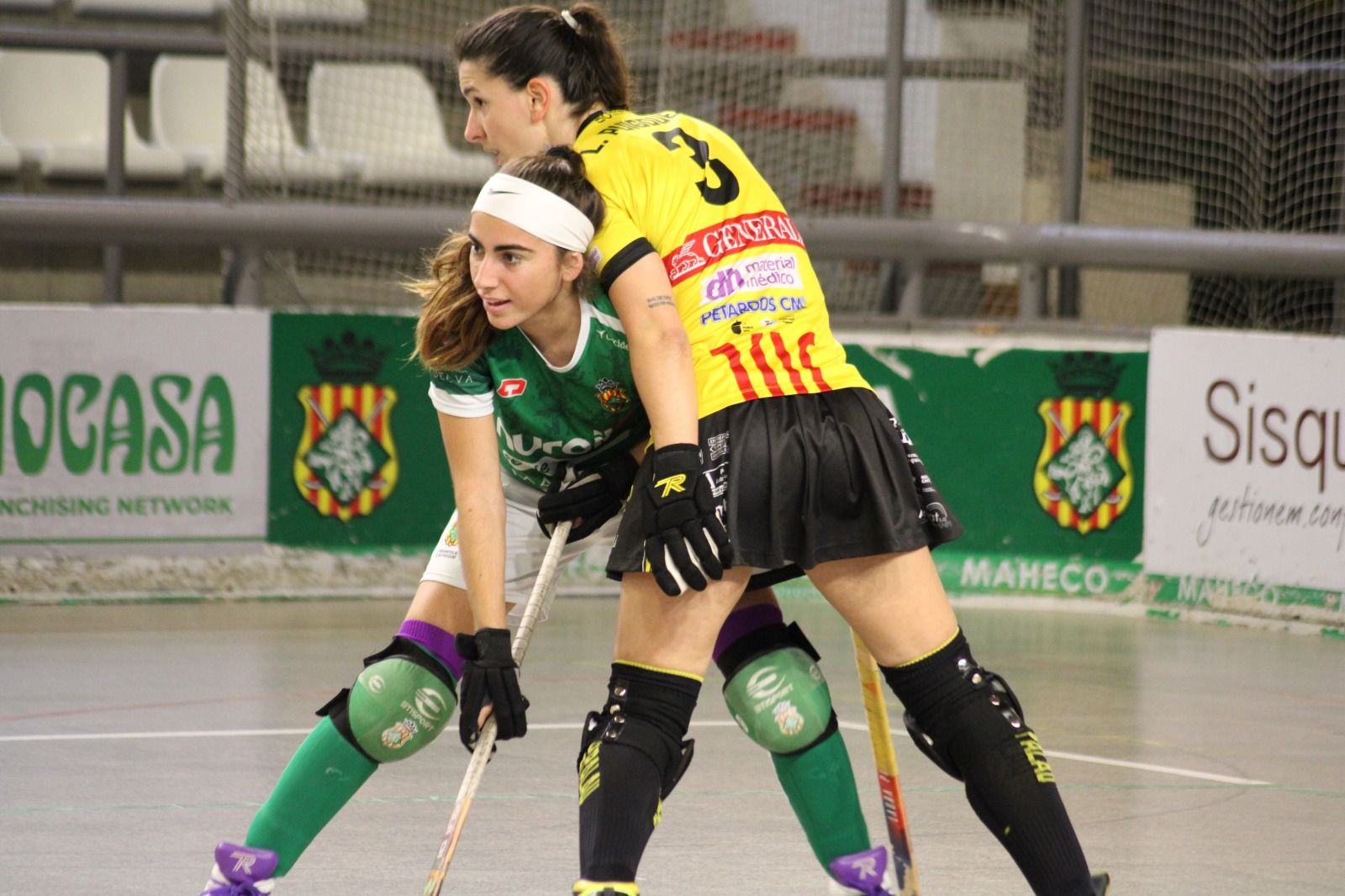 La jugadora verd-i-blanca Irene Torres en un moment del partit d'aquest diumenge davant del Palau. FOTO: Cerdanyola CH. 