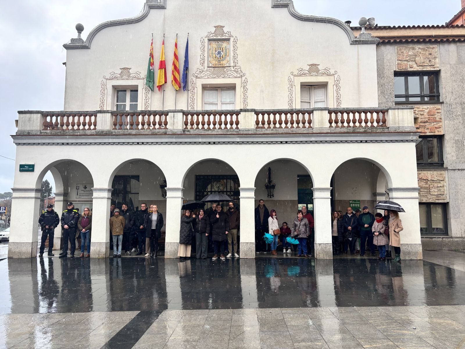 Minut de silenci dilluns en memòria de les víctimes de l'accident ferroviari d'alta velocitat. FOTO: Ajuntament