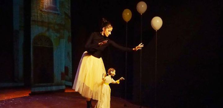 'Filar' combina marionetes amb dansa. Foto: Ajuntament