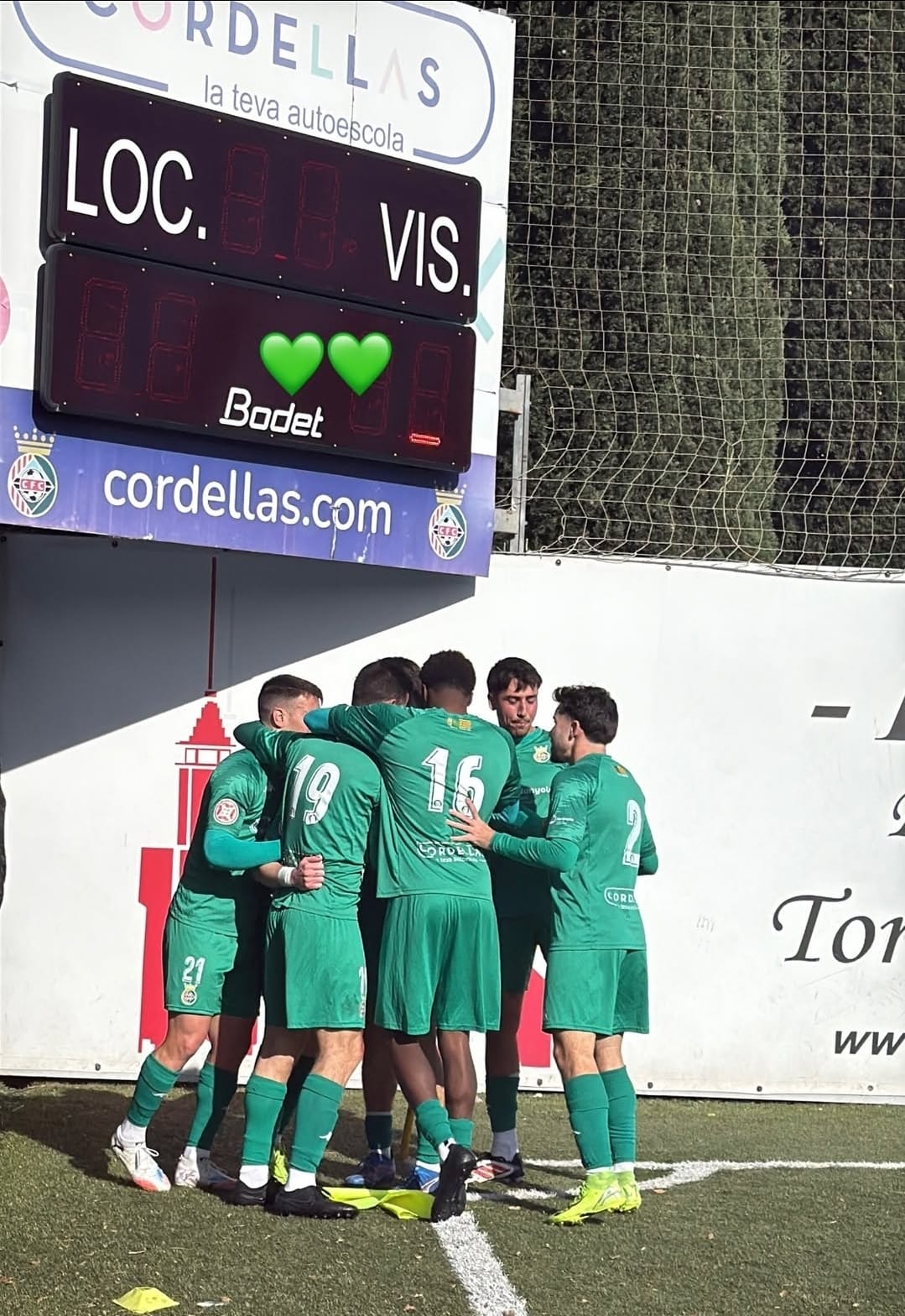 Cerdanyola celebrant un dels gols Foto: Cerdanyola FC 