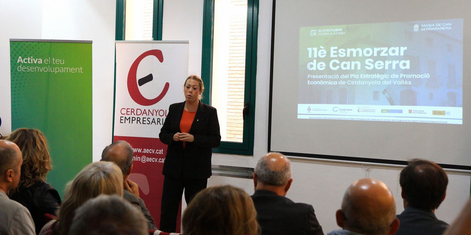 La regidora de promoció econòmica Cristina Padilla en la presentació del pla estratègic a la Masia de Can Serraparera, al novembre de 2025. FOTO: Laia Jubany.