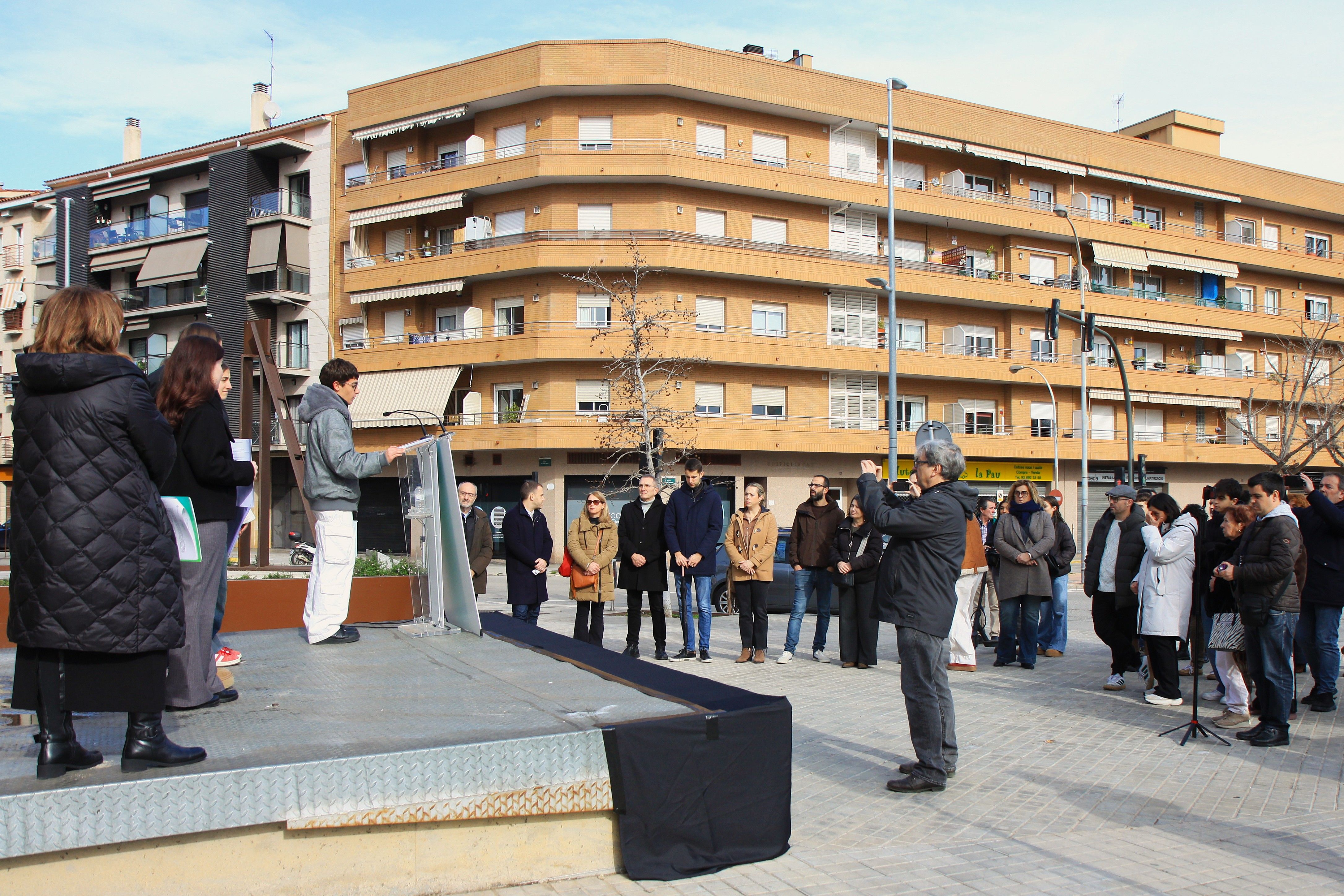 Una quarantena de persones han assistit a l'acte pel record. Foto: Laia Jubany