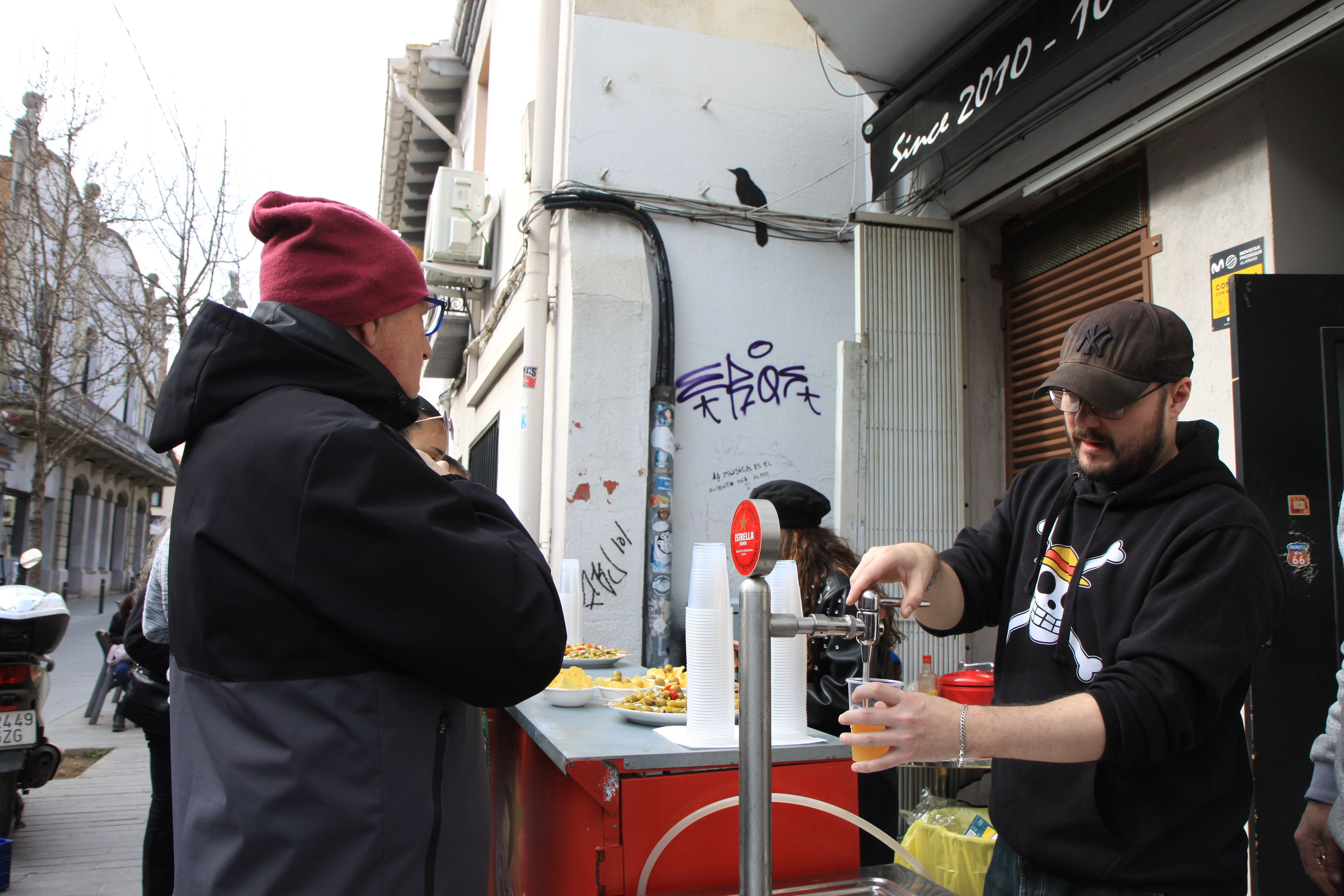 Cal Pintxo i Vinilo també s'han fet càrrec de la barra. Foto: Laia Jubany