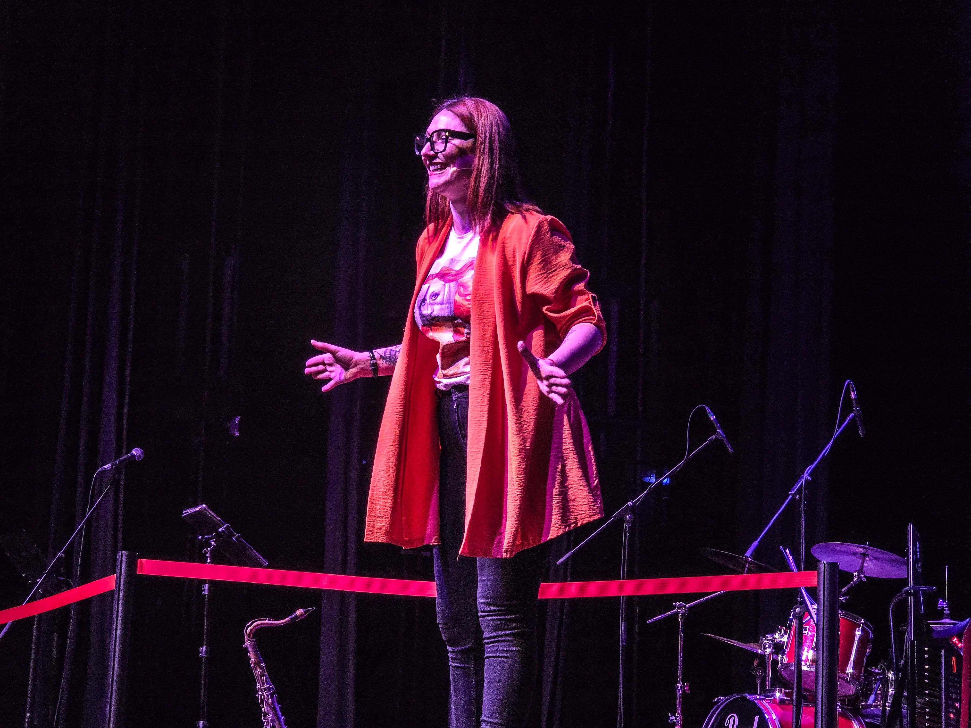 El 13è FEM Monòlegs s'omple de riures, música, solidaritat i molta gent  Foto: Marc Mata