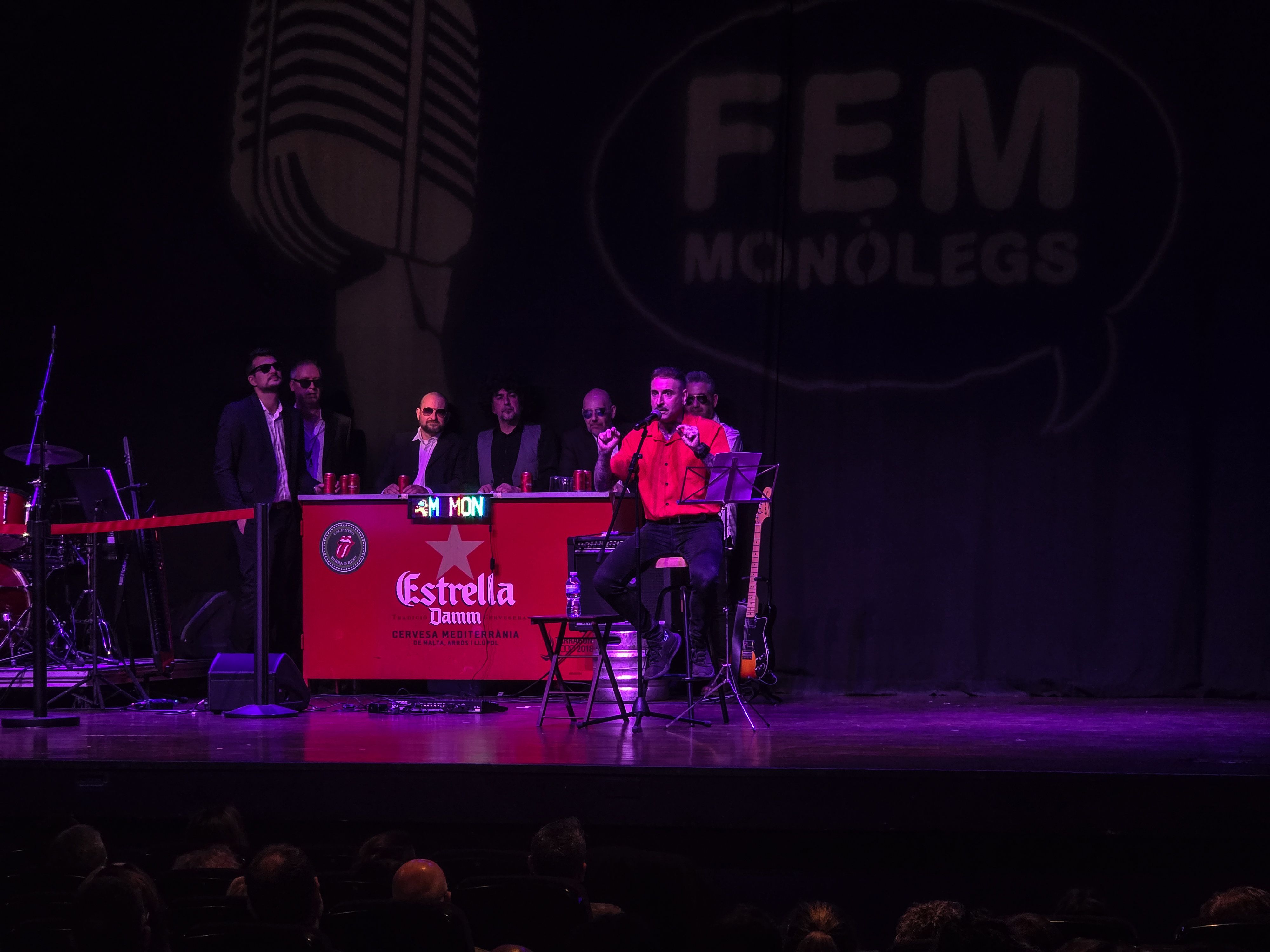 El 13è FEM Monòlegs s'omple de riures, música, solidaritat i molta gent  Foto: Marc Mata