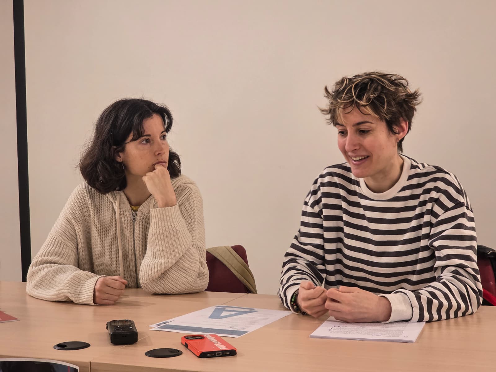 Queralt i Olga Morral presentant Acord Edicions davant la premsa local. FOTO: Marc Mata