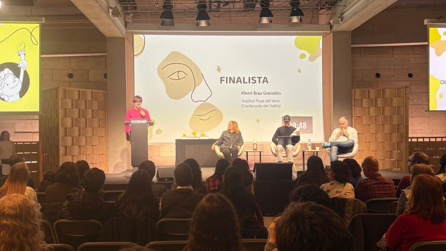 Albert Brau, a l'esquerra, durant la seva participació en la final. Foto: INS Forat del Vent