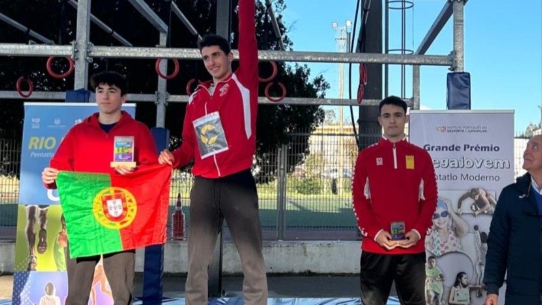 Daniel Calvo, a la dreta, al pòdium. Foto: Cedida