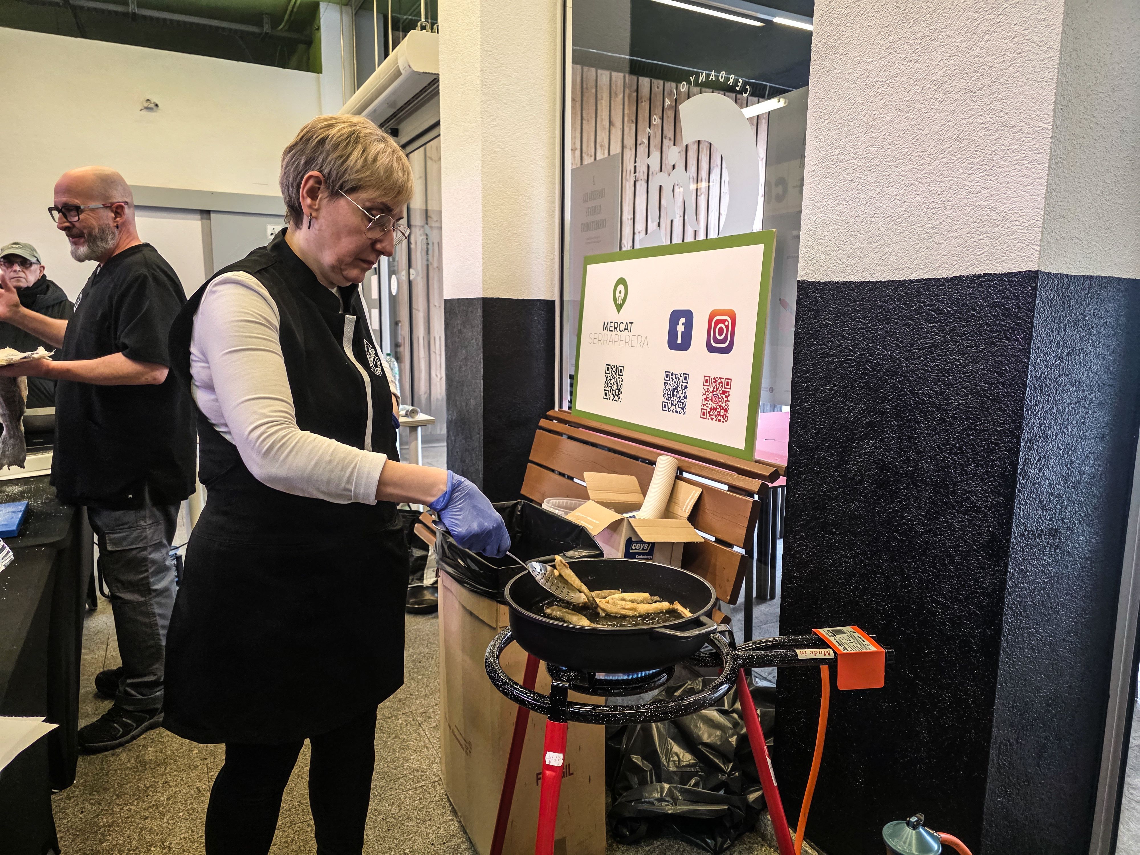 Taller de bacallà al Mercat de Serraperera. Foto: Marc Mata